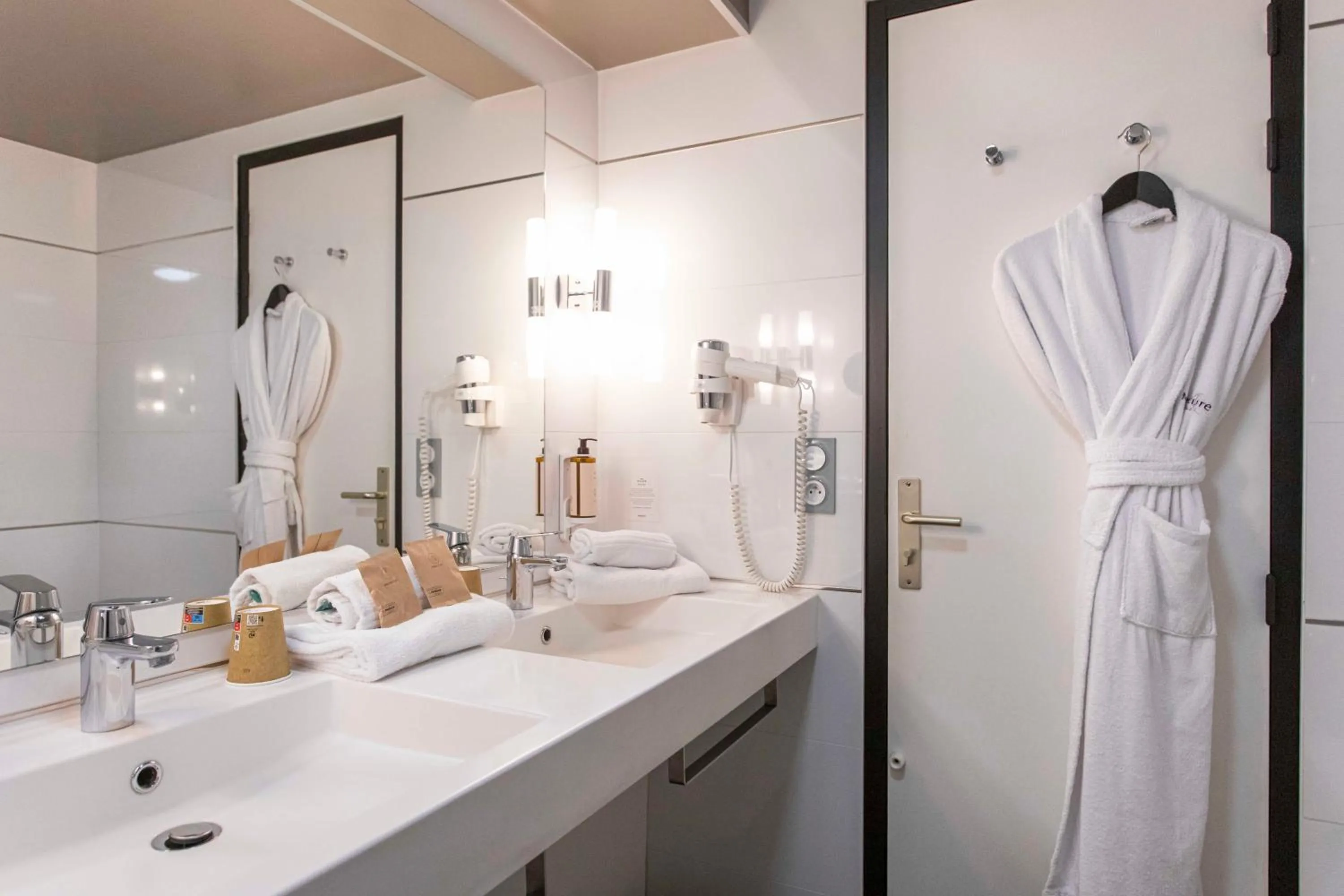 Bedroom in Mercure Granville Le Grand Large