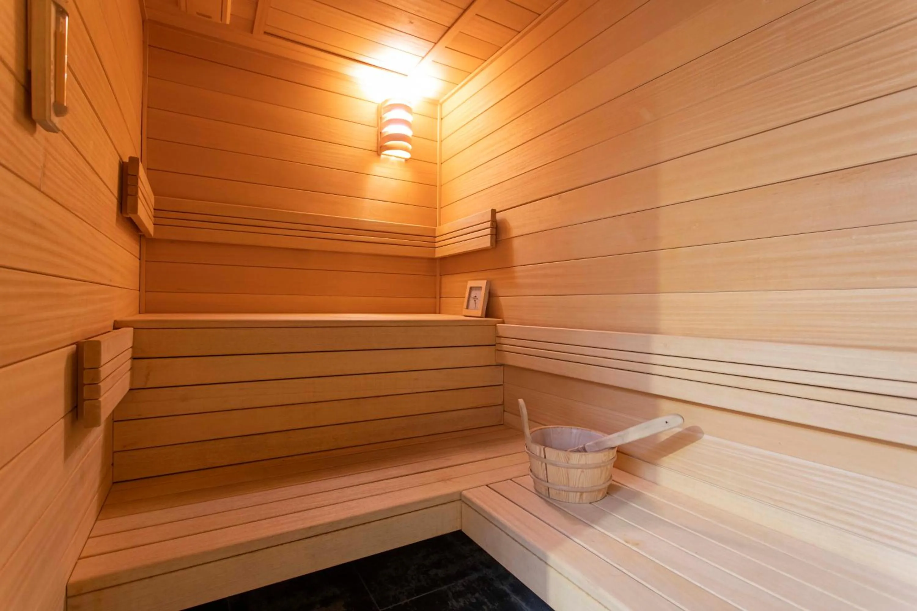 Sauna in Mercure Granville Le Grand Large
