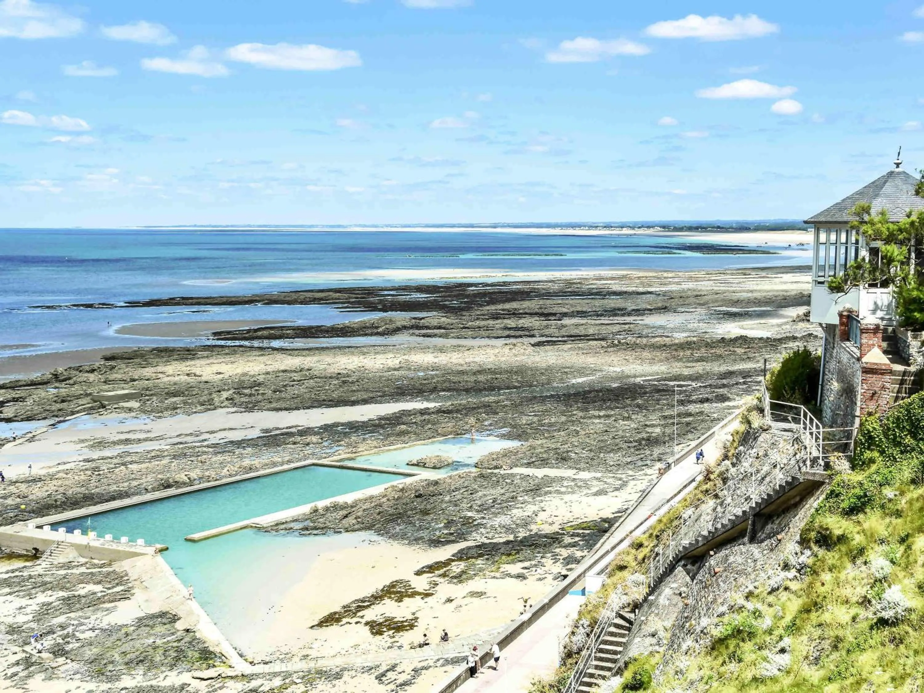 Bedroom in Mercure Granville Le Grand Large