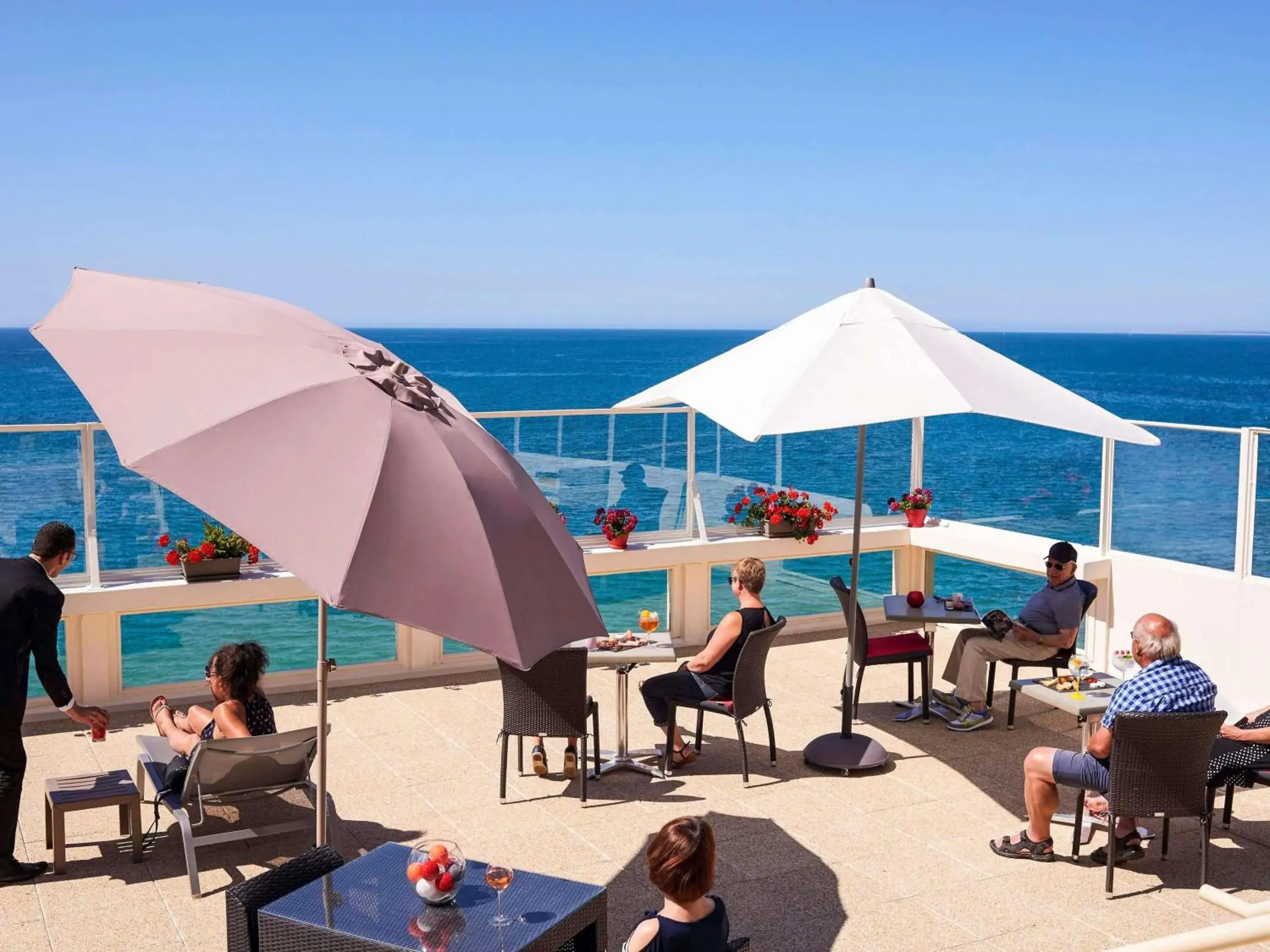 Property building in Mercure Granville Le Grand Large Property building in Mercure Granville Le Grand Large