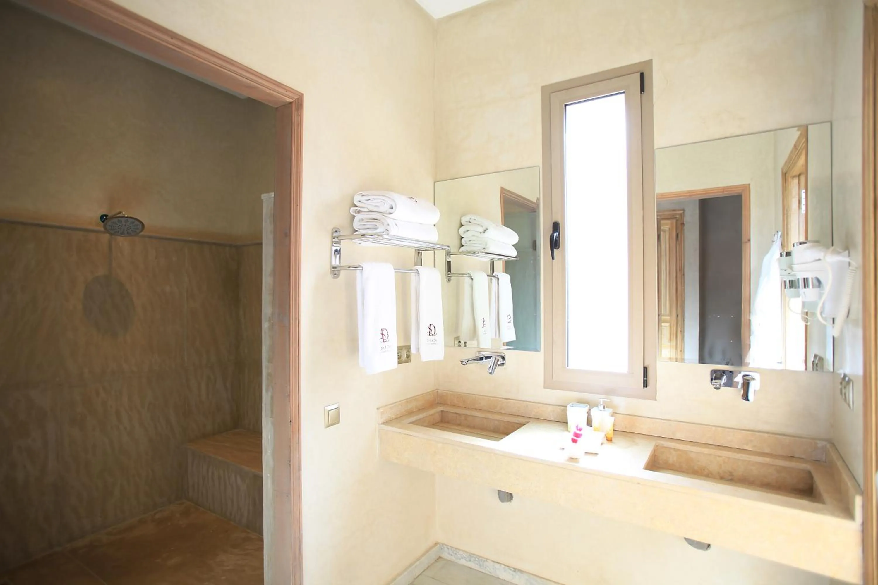 Bathroom in Palais d'hôtes Darsor