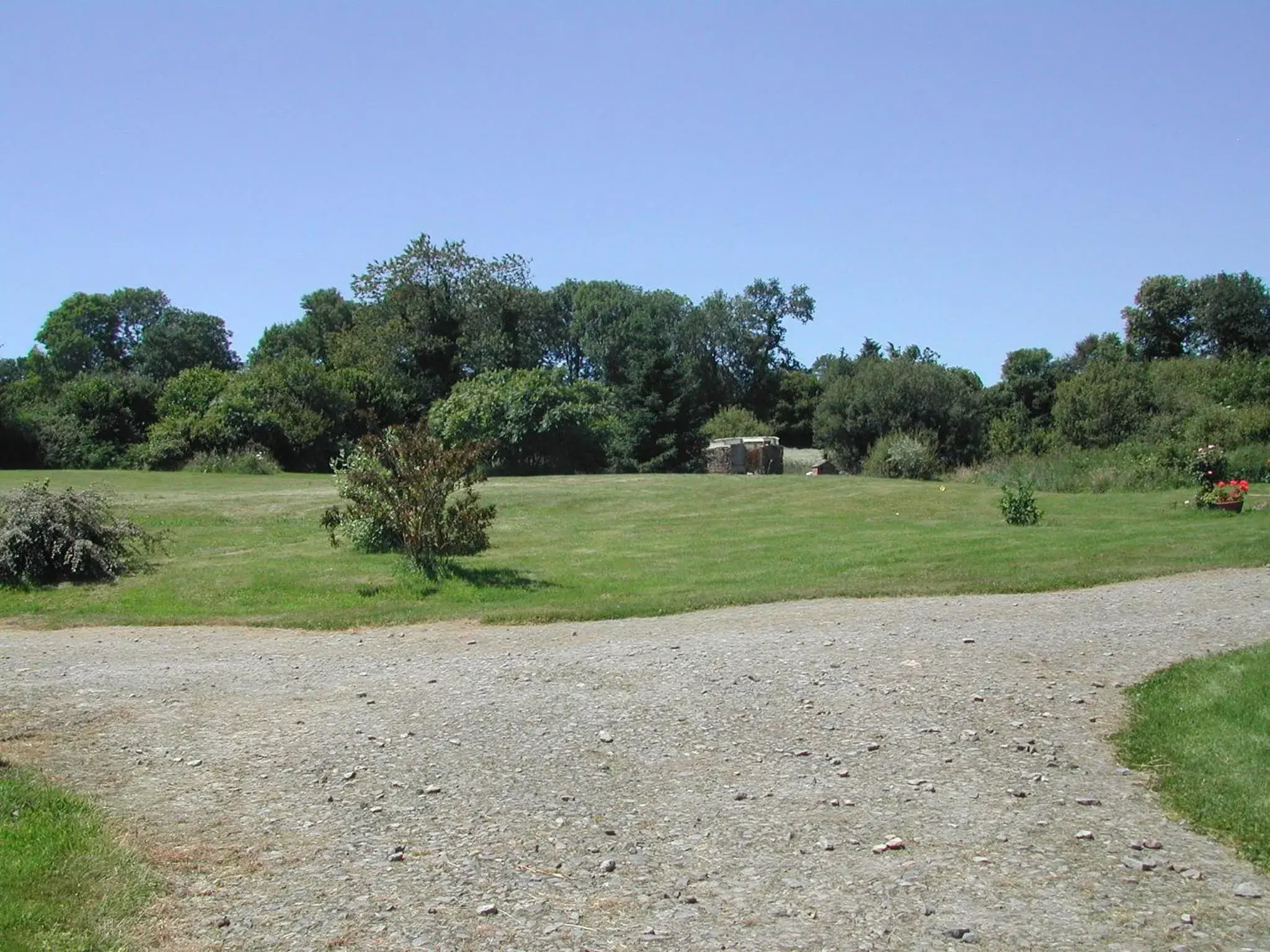 Family Room with Garden View - single occupancy in L'Auvraire B&B Family Room with Garden View - single occupancy in L'Auvraire B&B