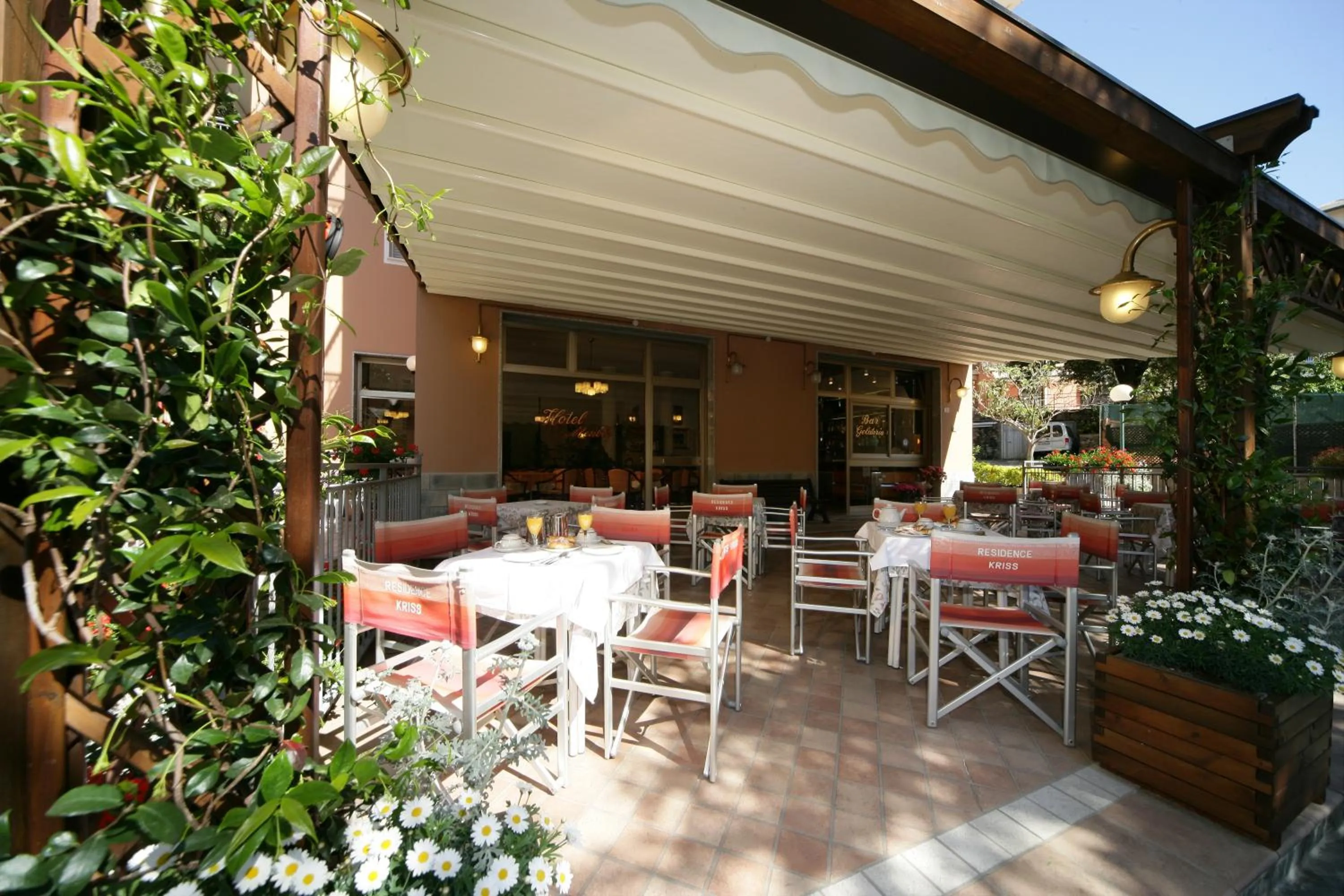 Area and facilities in Residence Hotel Kriss