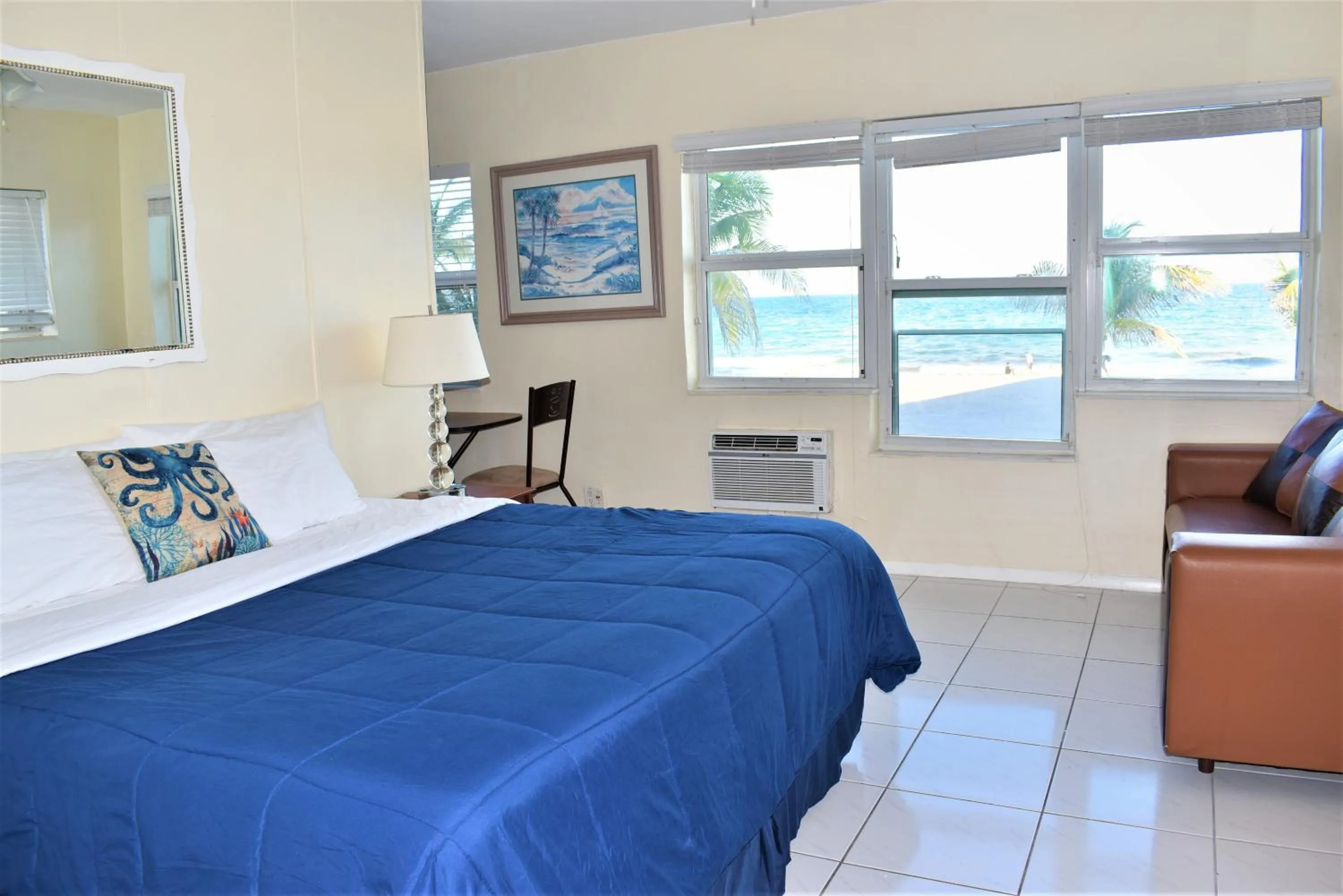 Bed in Golden Sand Oceanfront
