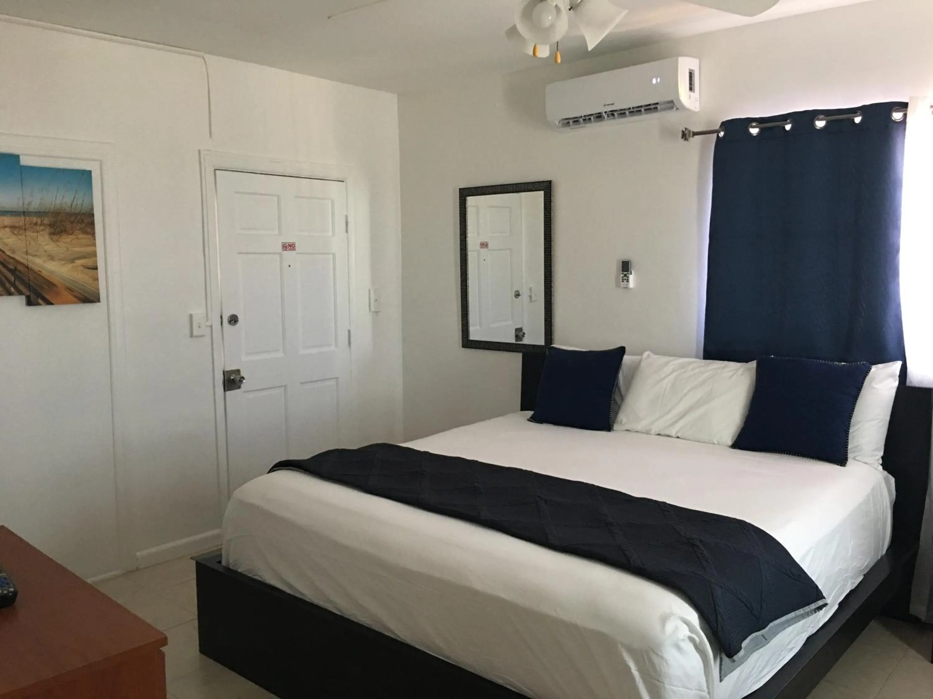 Bed in Golden Sand Oceanfront