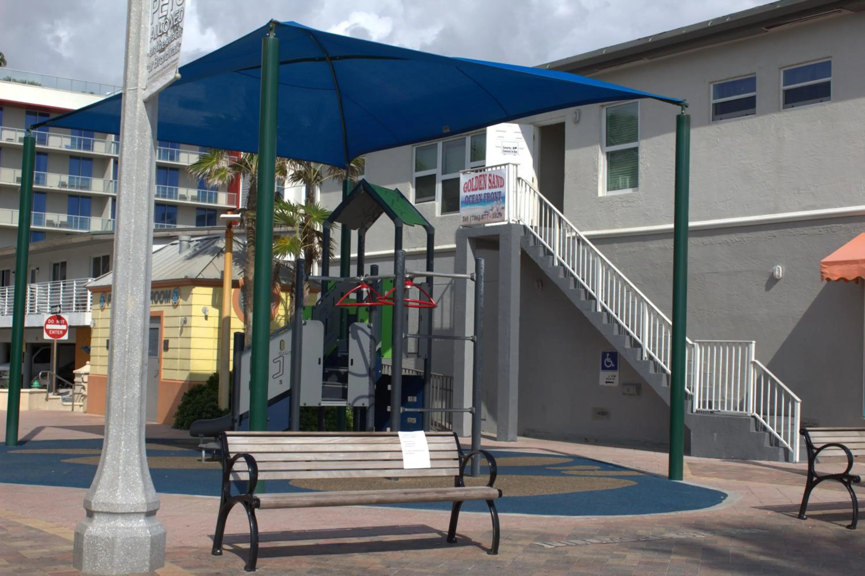 Golden Sand Oceanfront