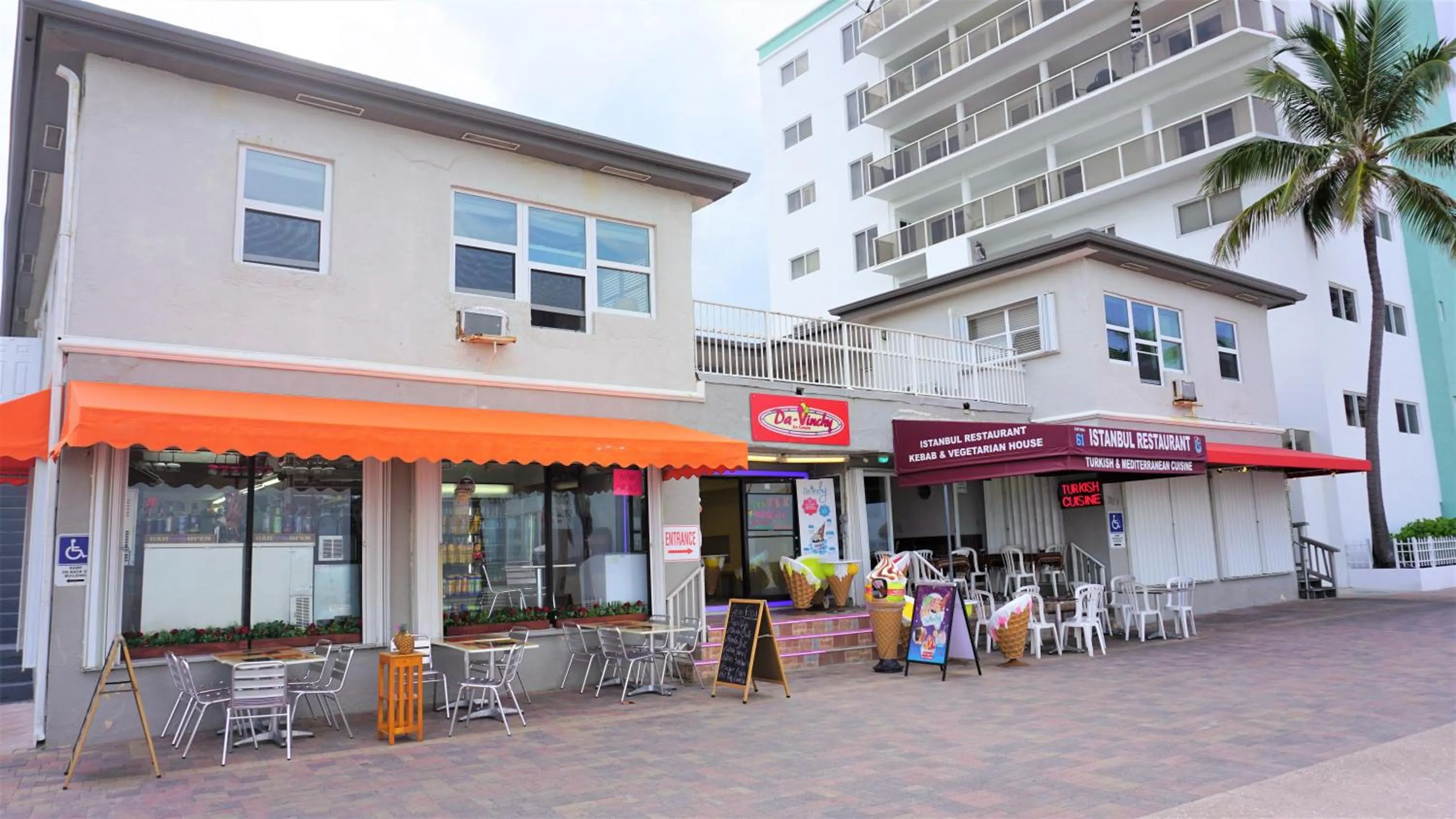 Property building in Golden Sand Oceanfront