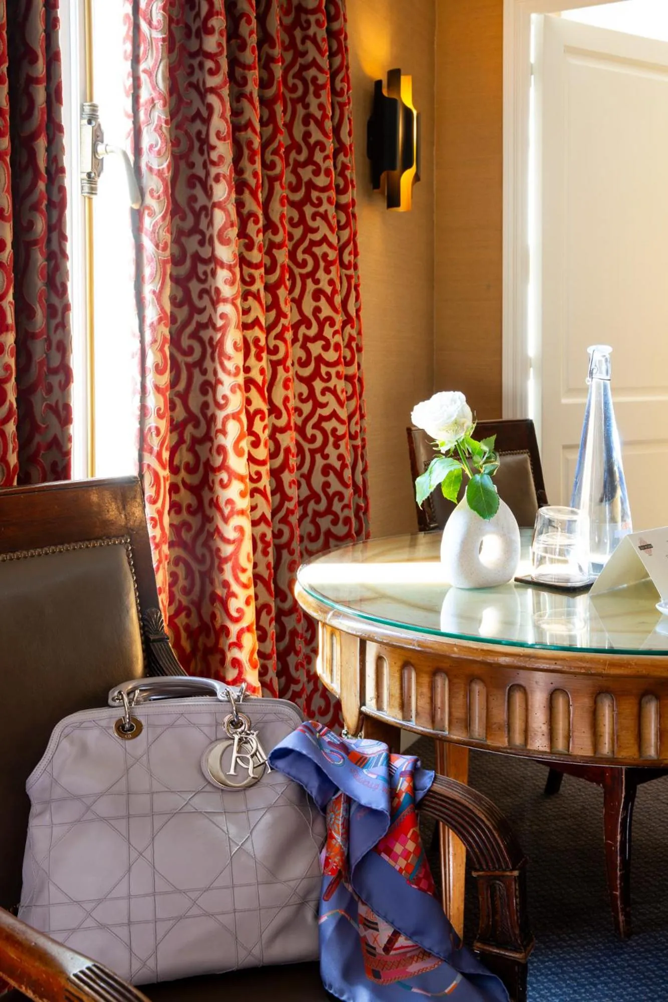 Bedroom in Hôtel Le Relais Saint-Germain