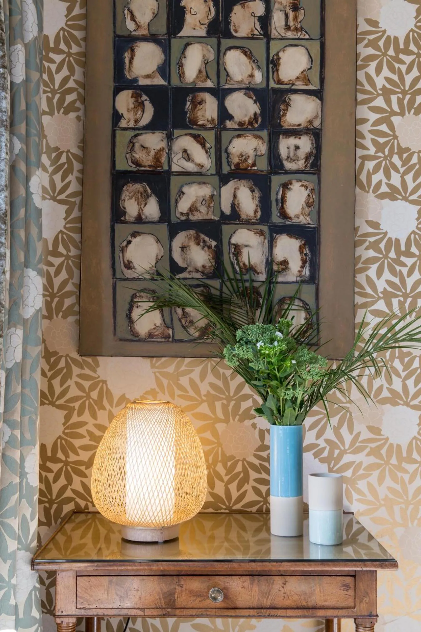 Decorative detail in Hôtel Le Relais Saint-Germain