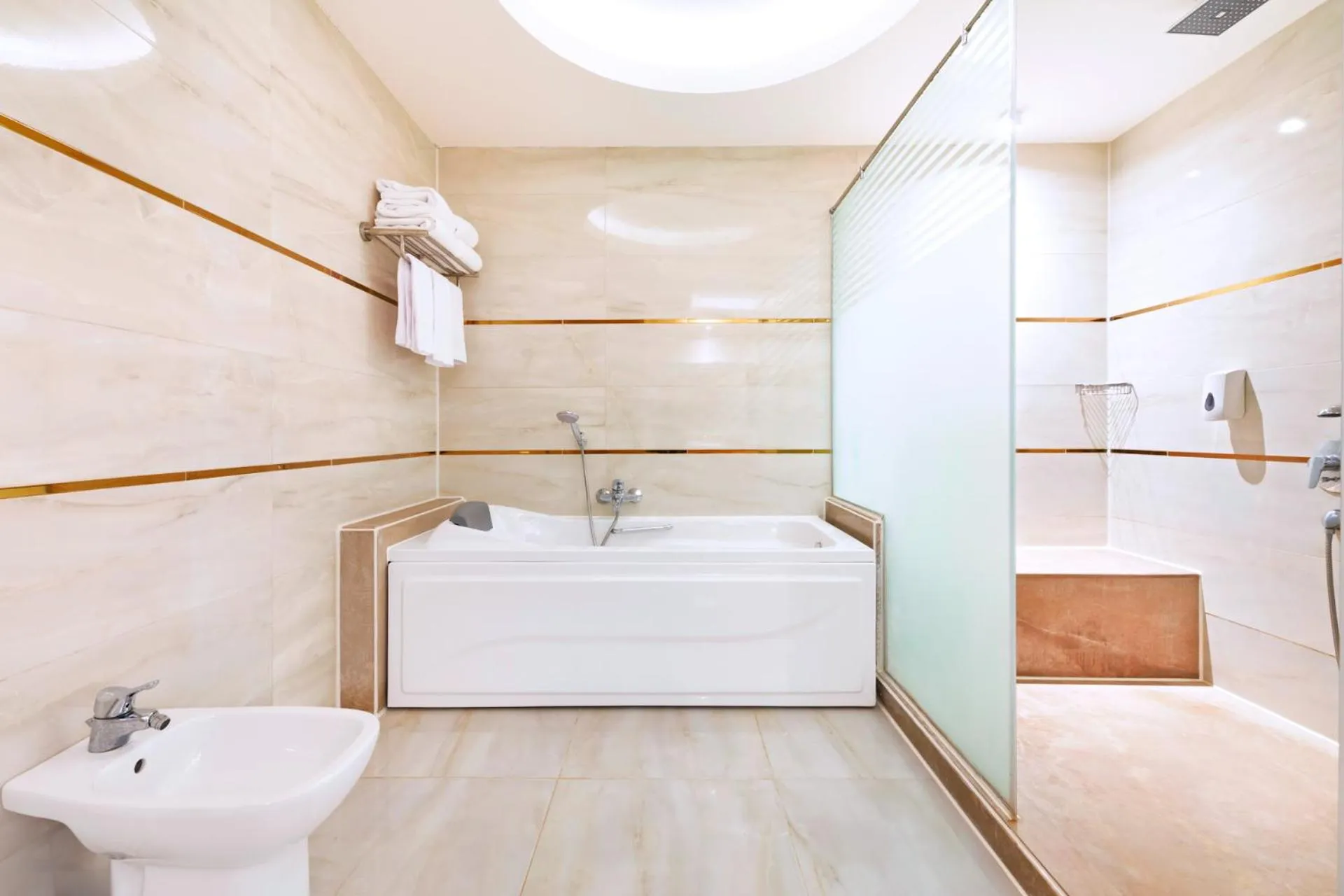 Bathroom in Pickalbatros Aqua Park Sharm El Sheikh