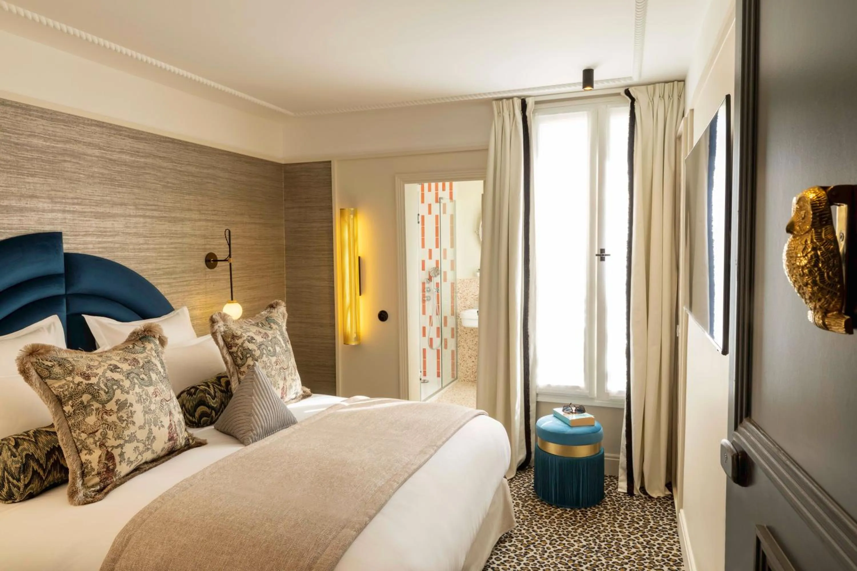 Bed in Hôtel l'Inattendu