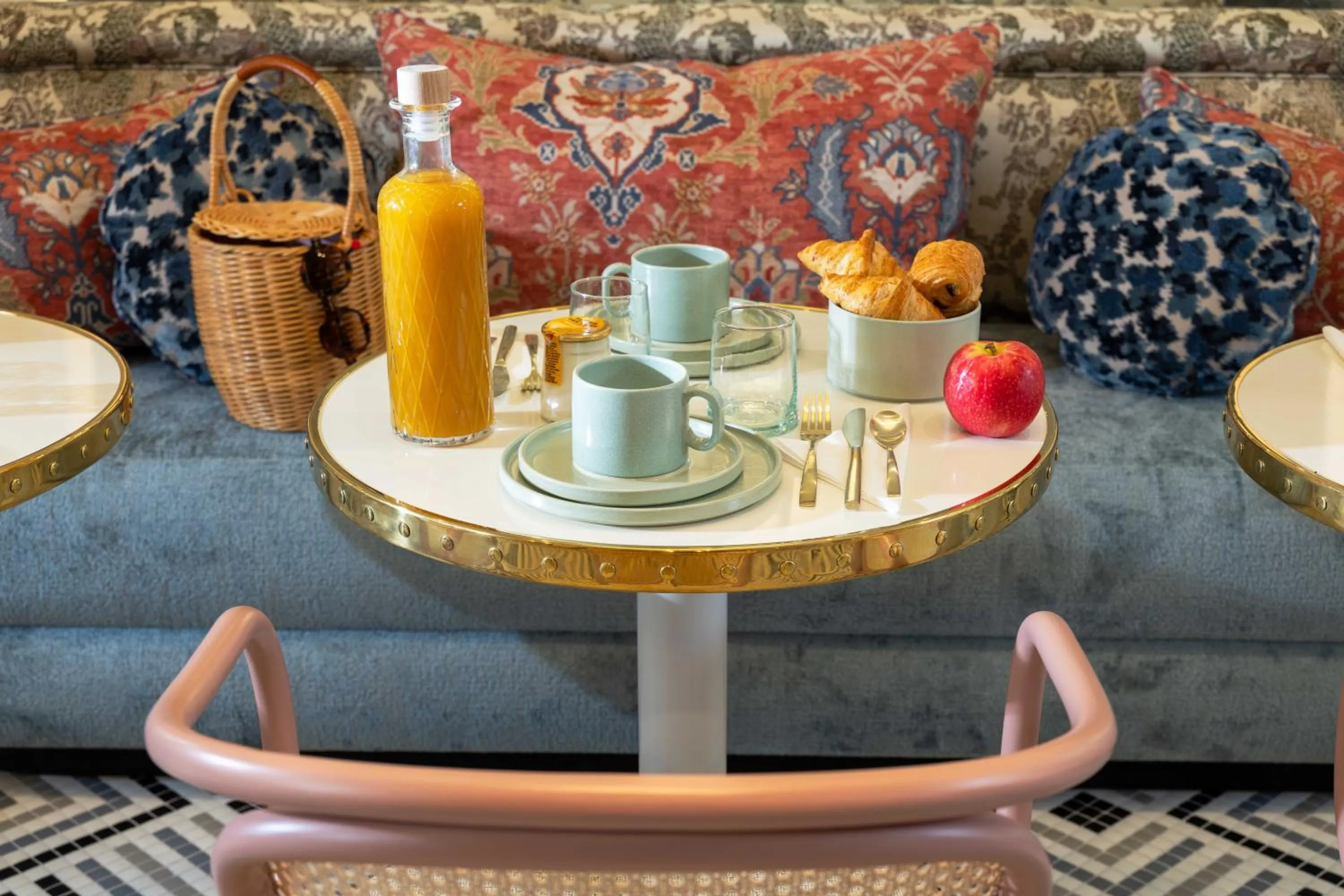 Breakfast in Hôtel l'Inattendu