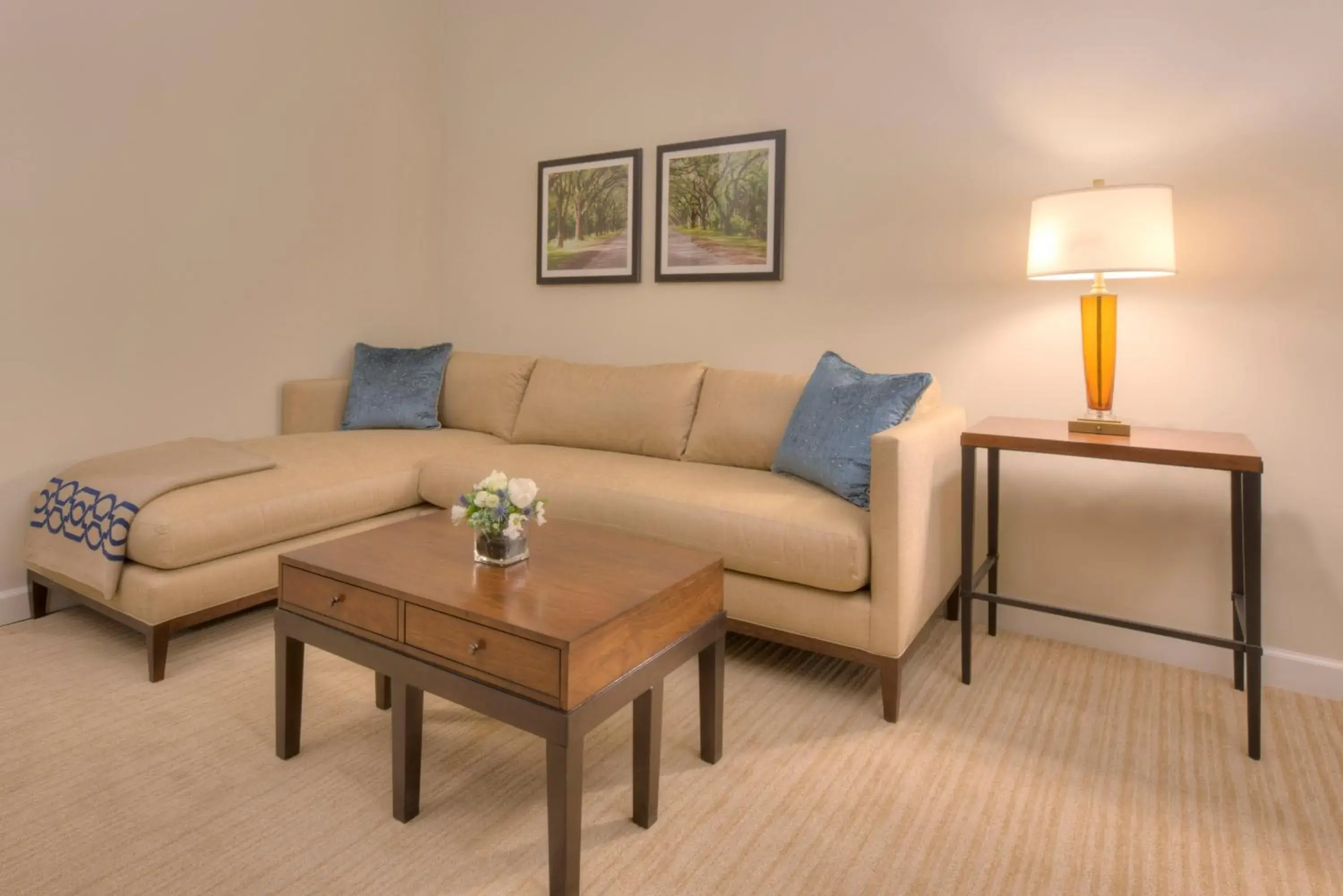 Living room in NOPSI Hotel New Orleans Living room in NOPSI Hotel New Orleans