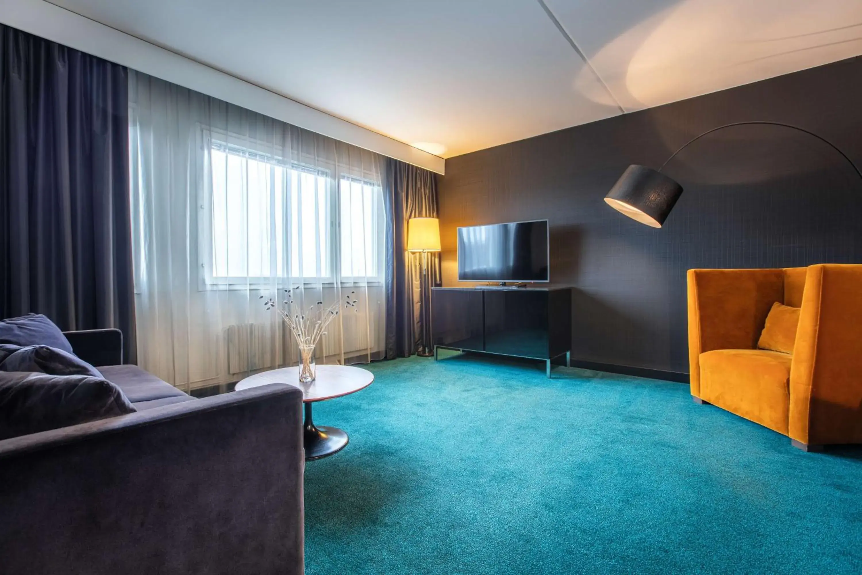 Photo of the whole room in Radisson Blu Hotel Malmö Photo of the whole room in Radisson Blu Hotel Malmö