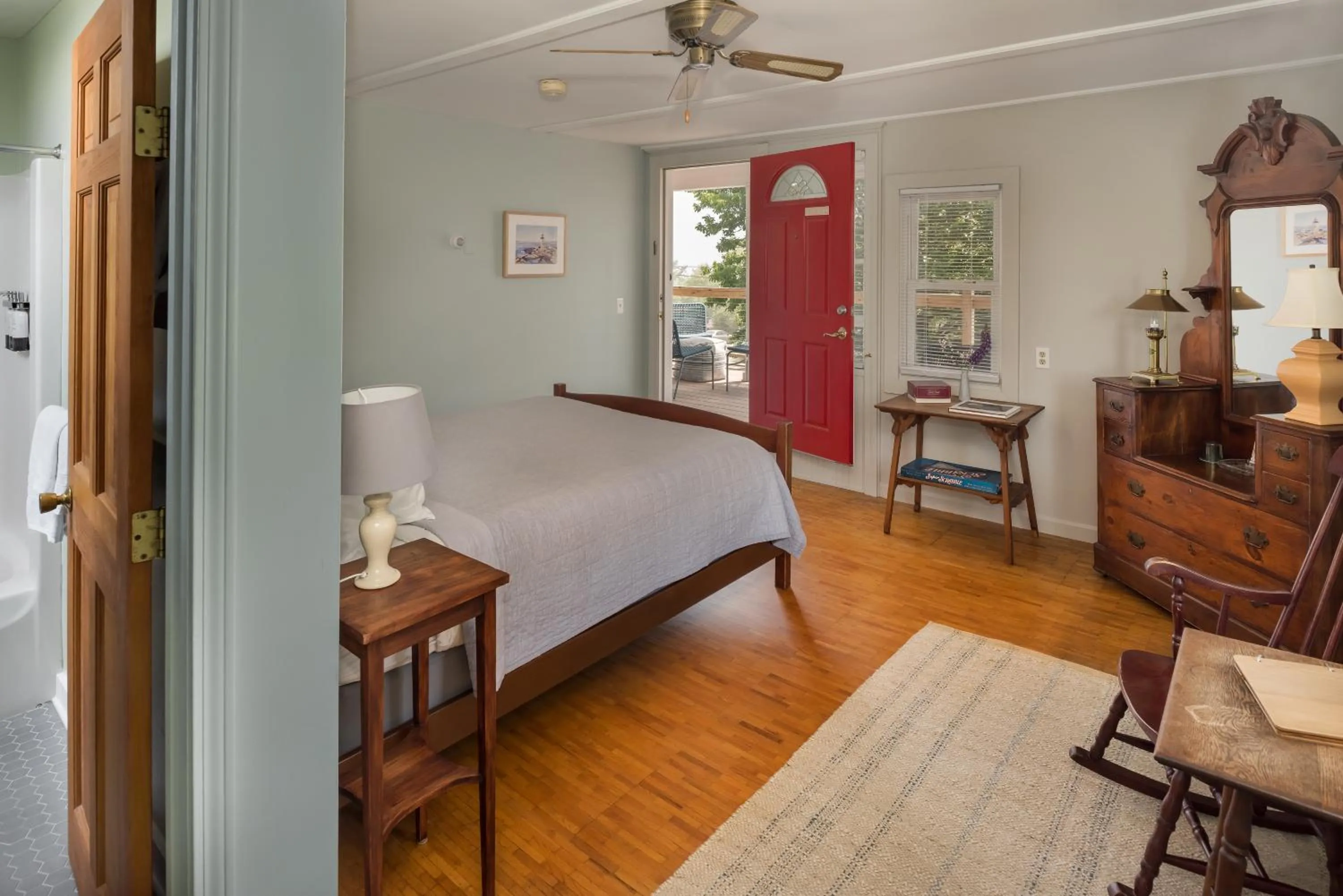 Photo of the whole room, Bed in The Craignair Inn & Causeway Restaurant