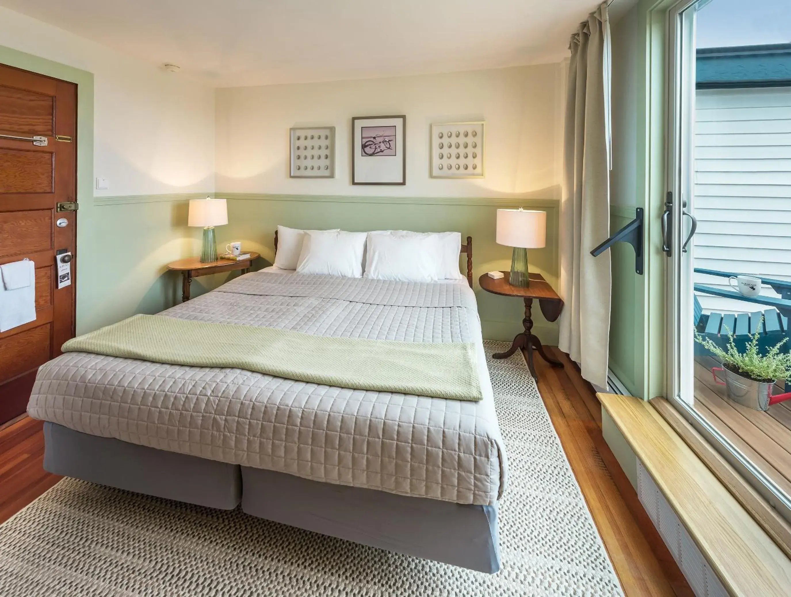 Bed in The Craignair Inn & Causeway Restaurant Bed in The Craignair Inn & Causeway Restaurant