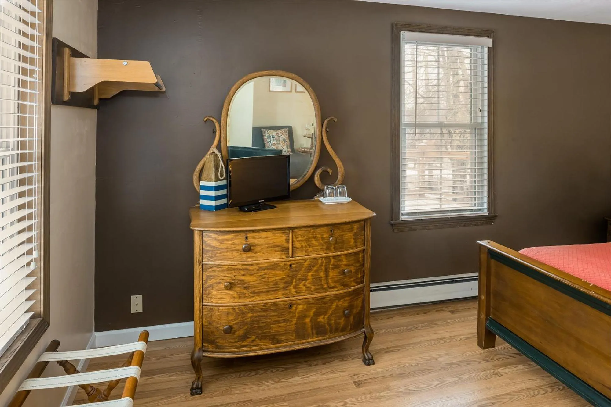 TV and multimedia, Bed in The Craignair Inn & Causeway Restaurant