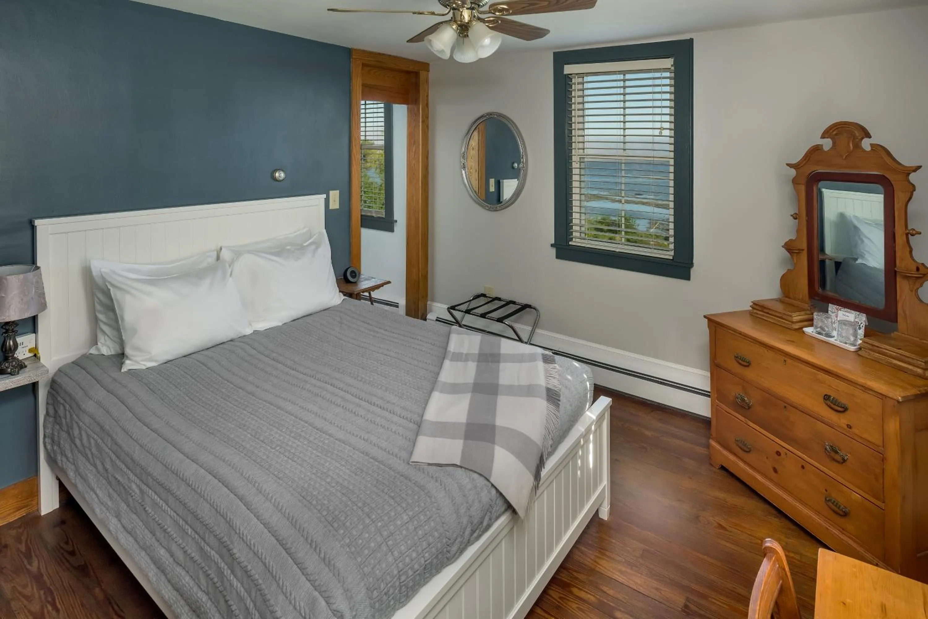 Bed in The Craignair Inn & Causeway Restaurant