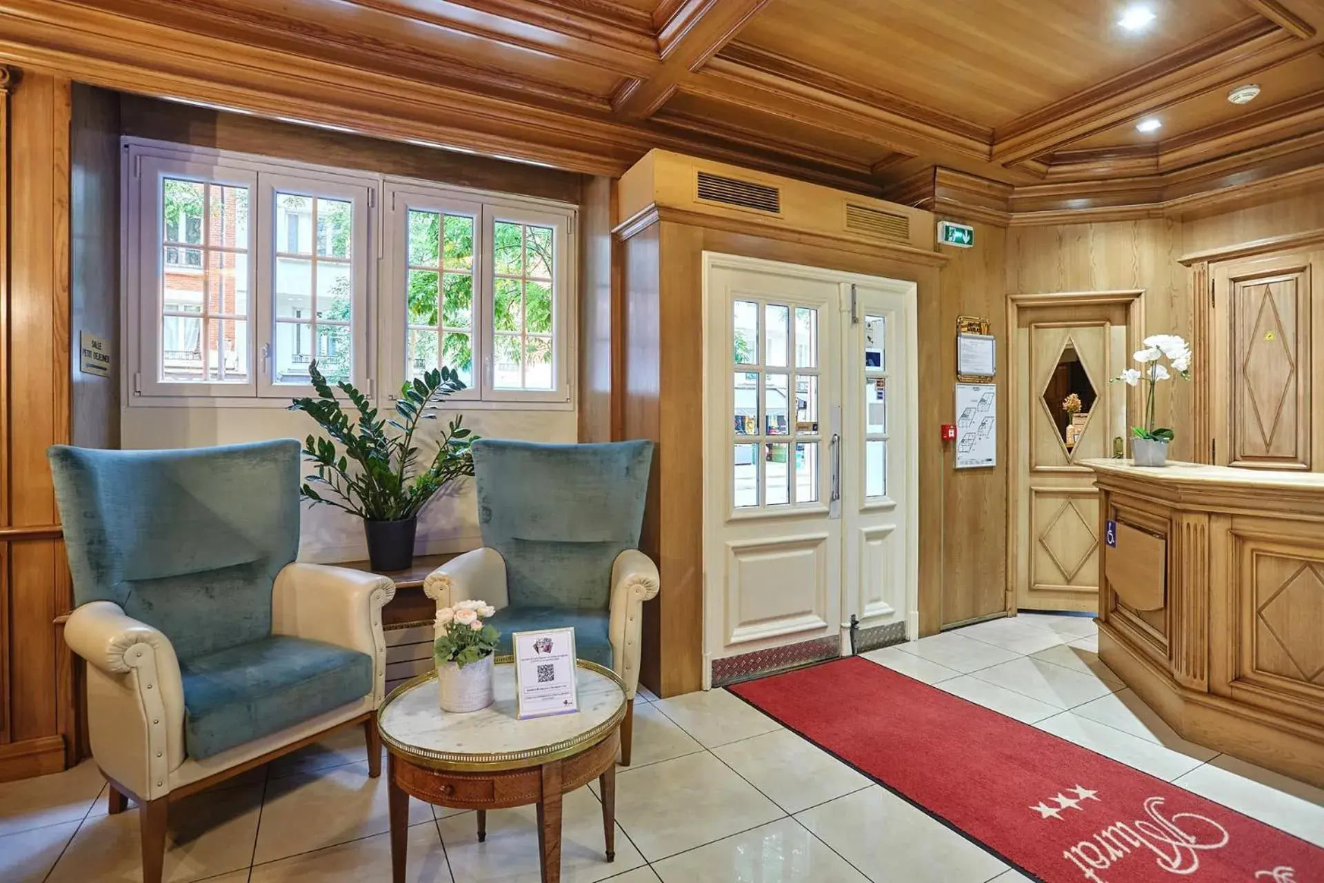 Lobby or reception in Murat Lobby or reception in Murat