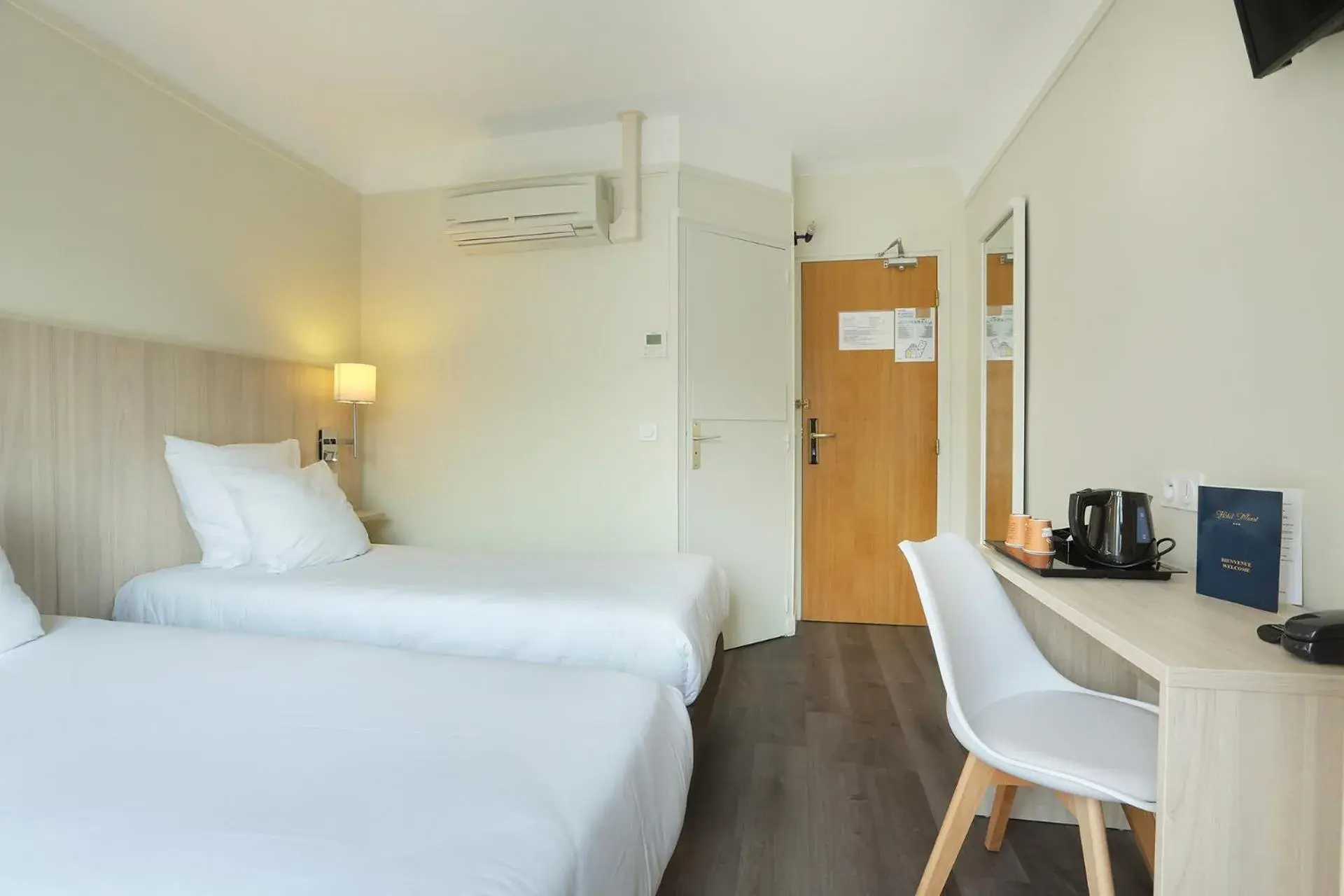 Bedroom, Bed in Murat Bedroom, Bed in Murat