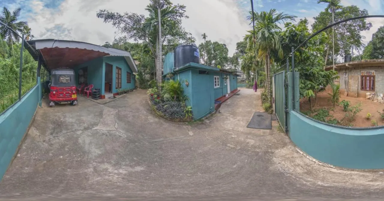 Apple Sara Home Stay