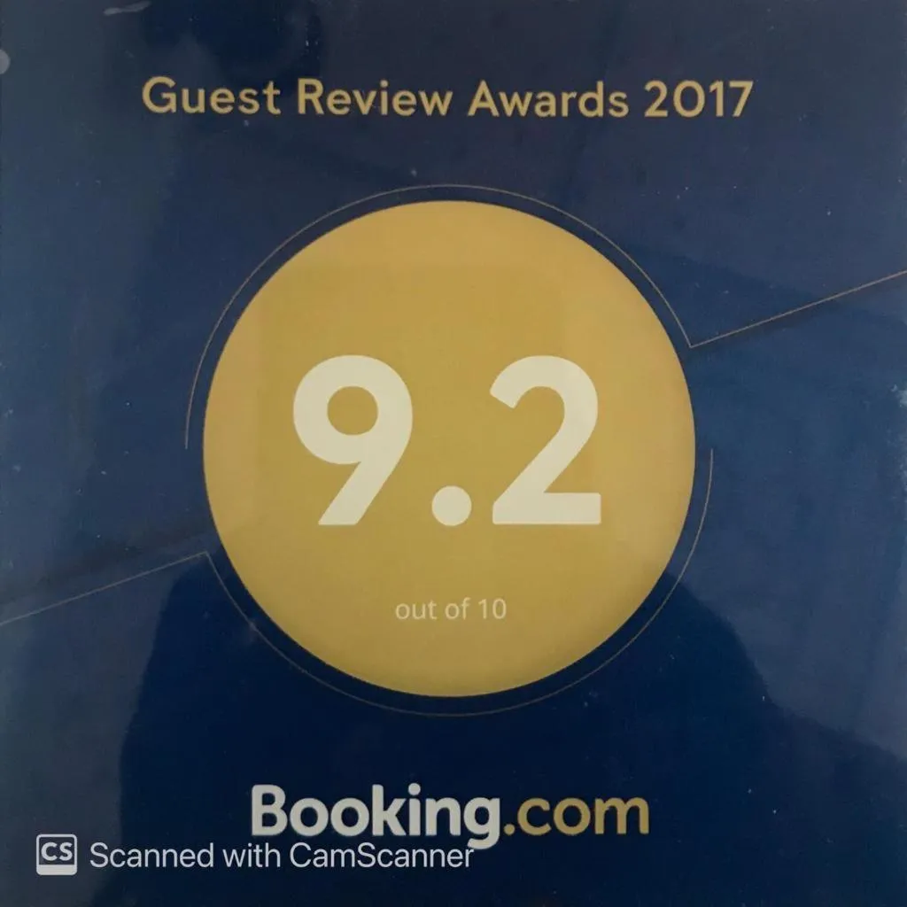 Apple Sara Home Stay