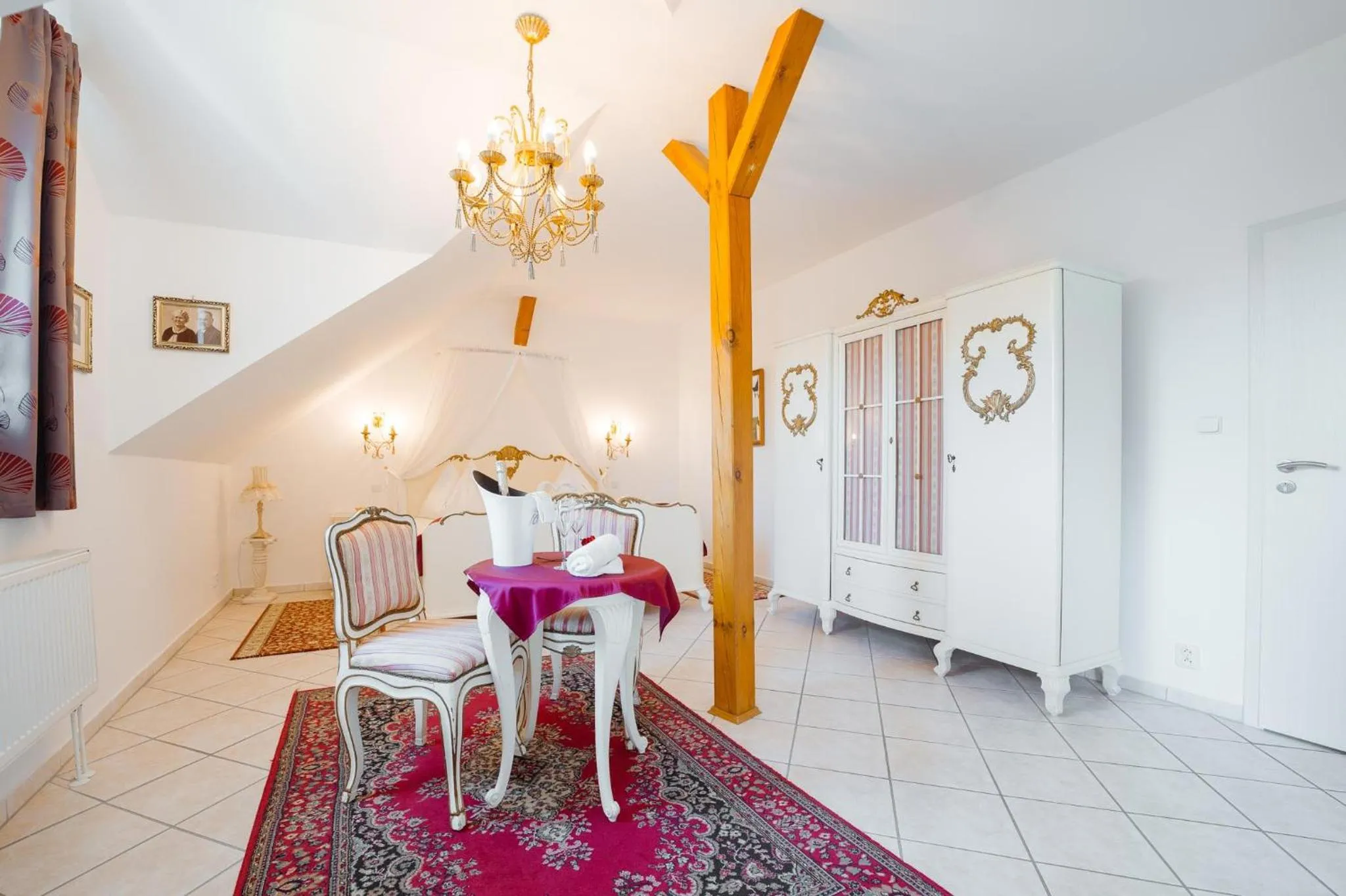 Photo of the whole room, Bed in Seeberg