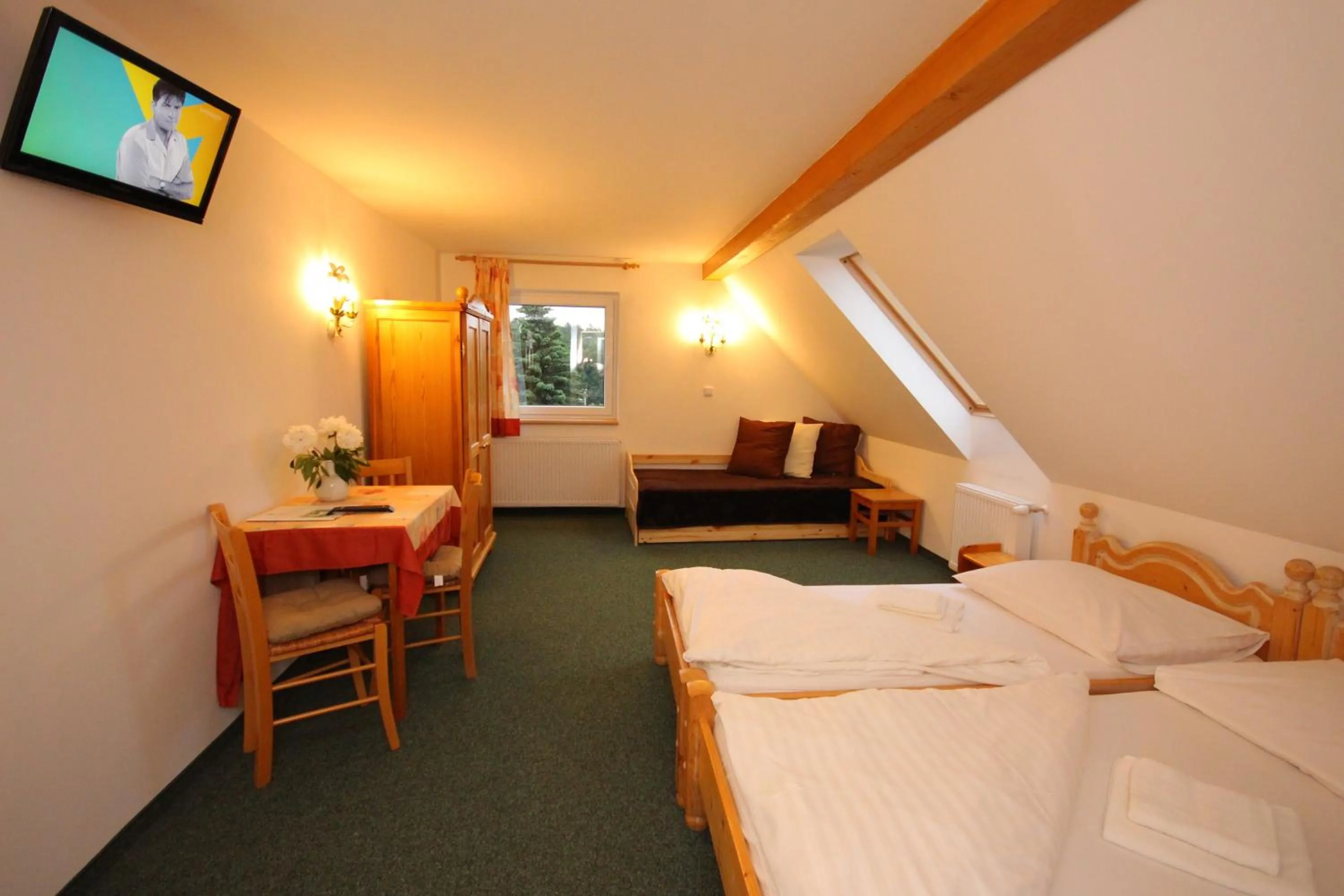 Photo of the whole room, Bed in Seeberg