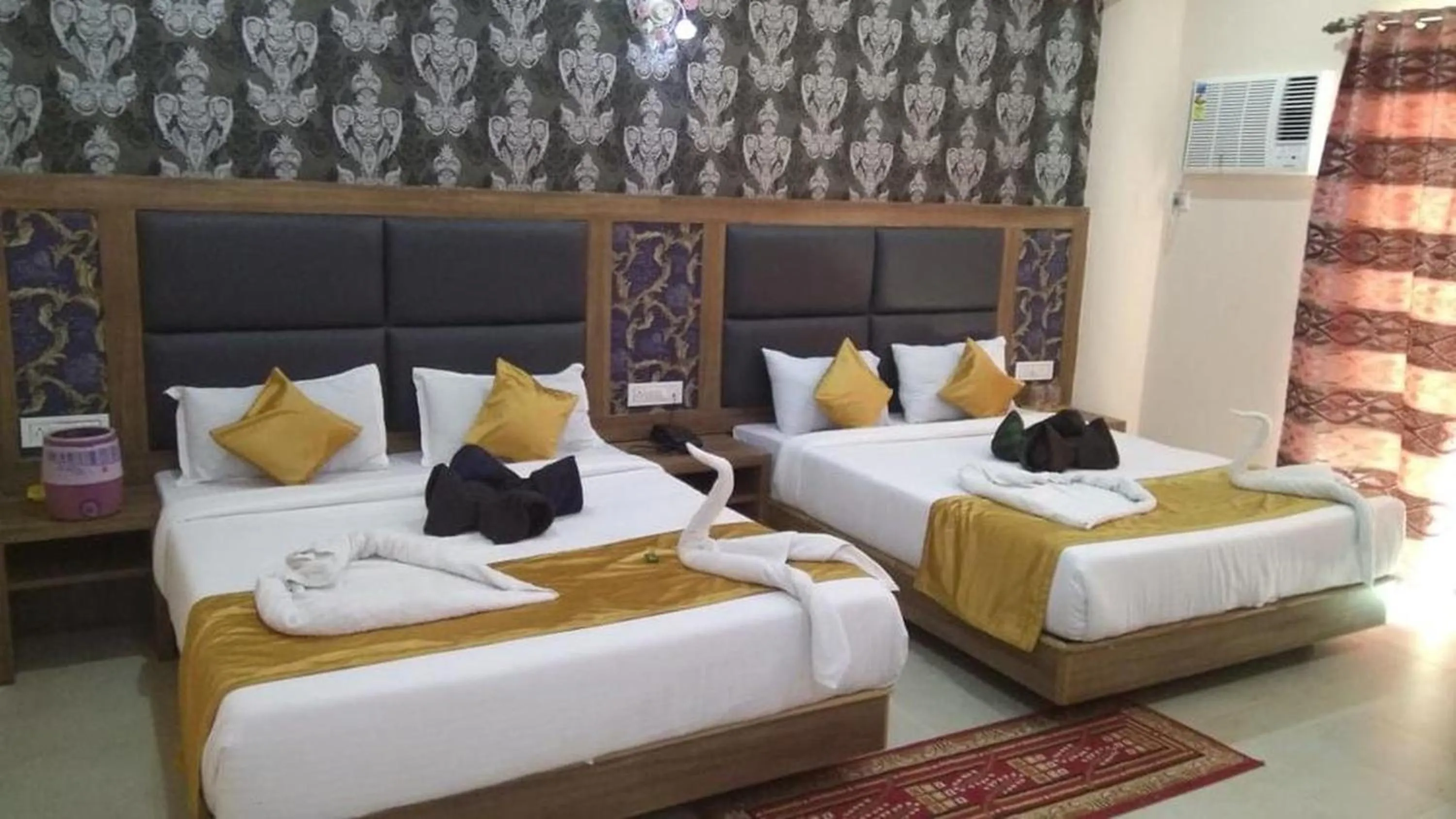 Bed in Mahabir Sheraton