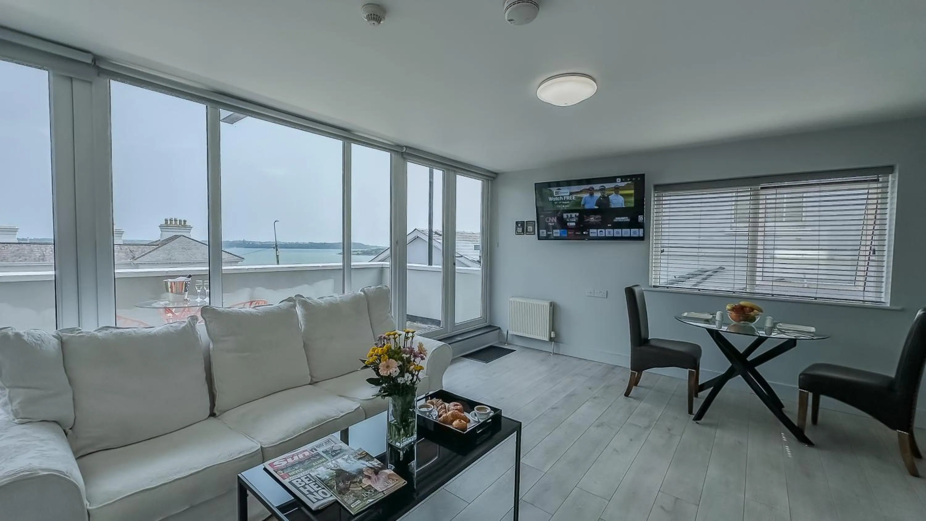 Living room in Bella Vista Hotel & Self Catering Suites