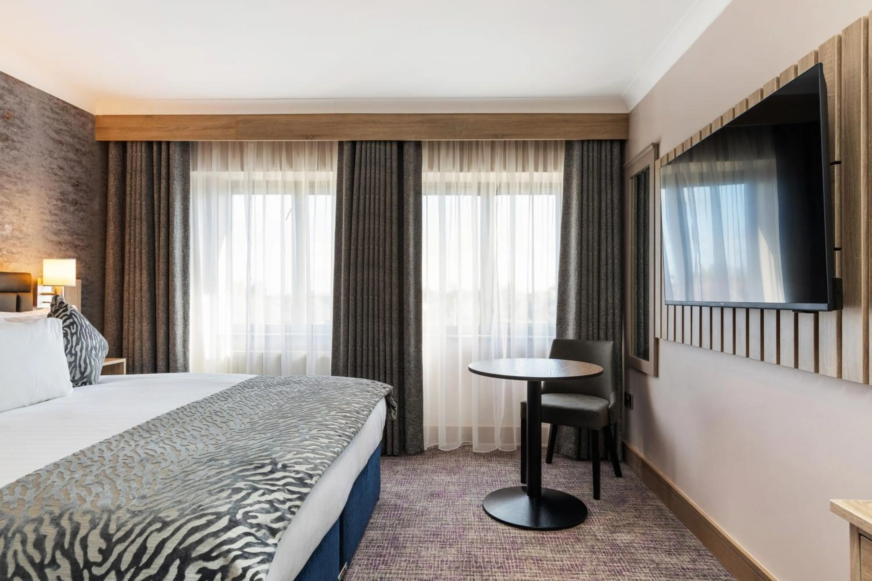 Bed in Rochestown Lodge Hotel