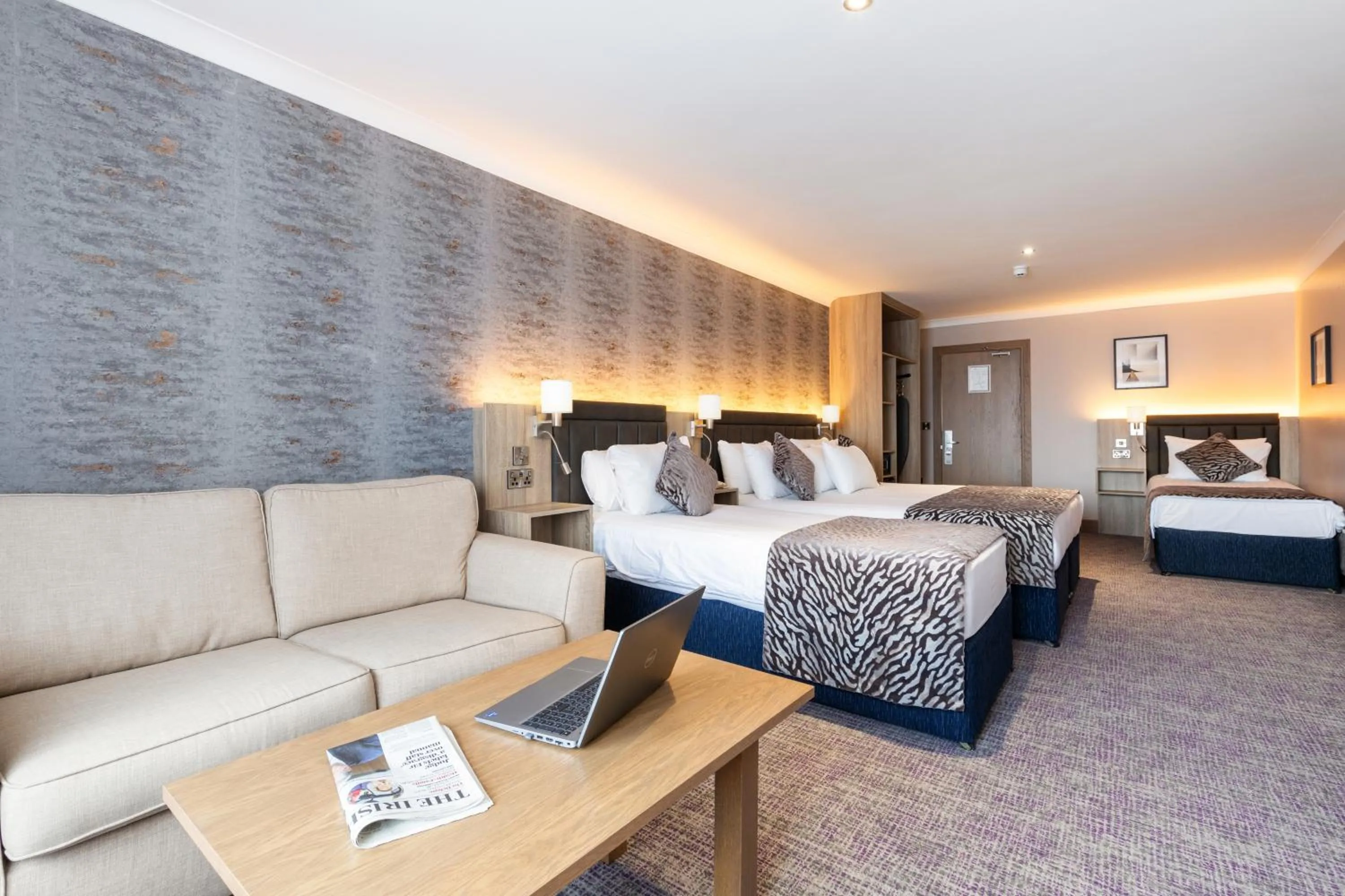 Bed in Rochestown Lodge Hotel