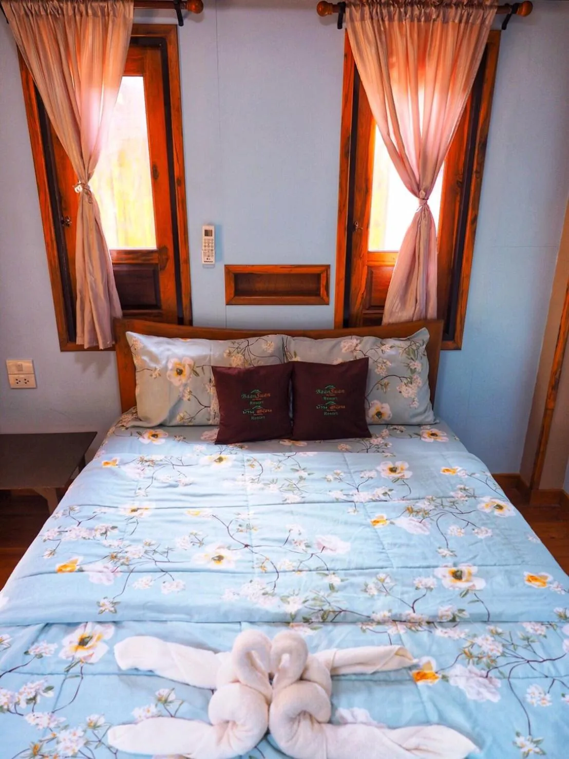 Bed in Baansuan Resort