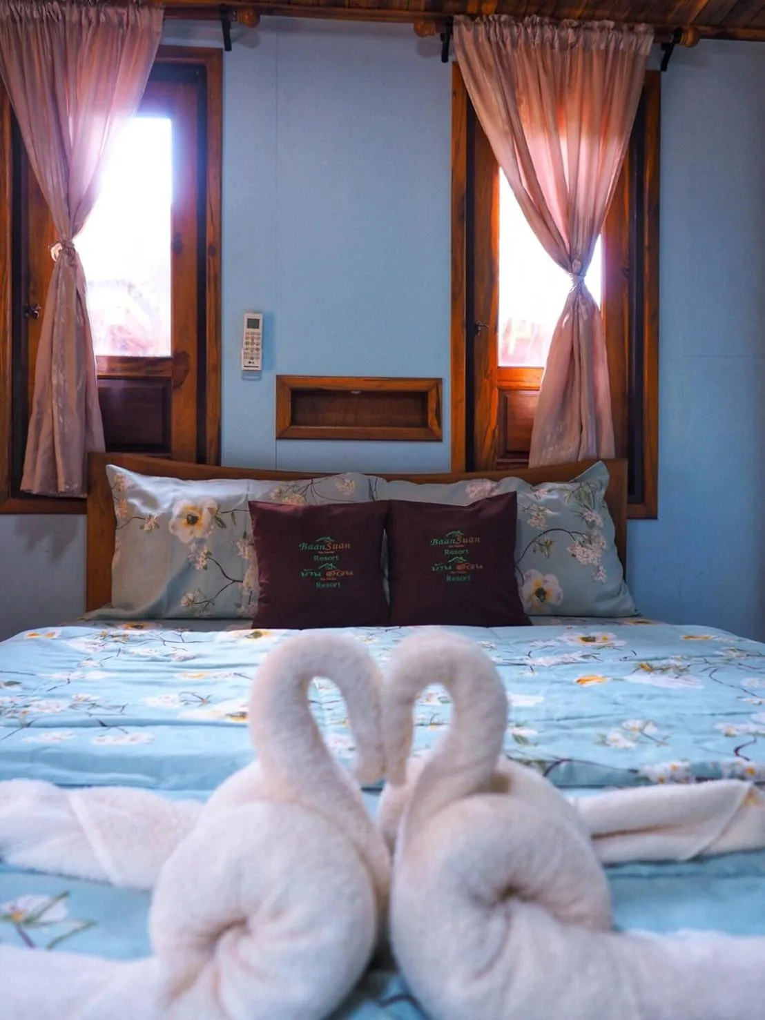 Bed in Baansuan Resort