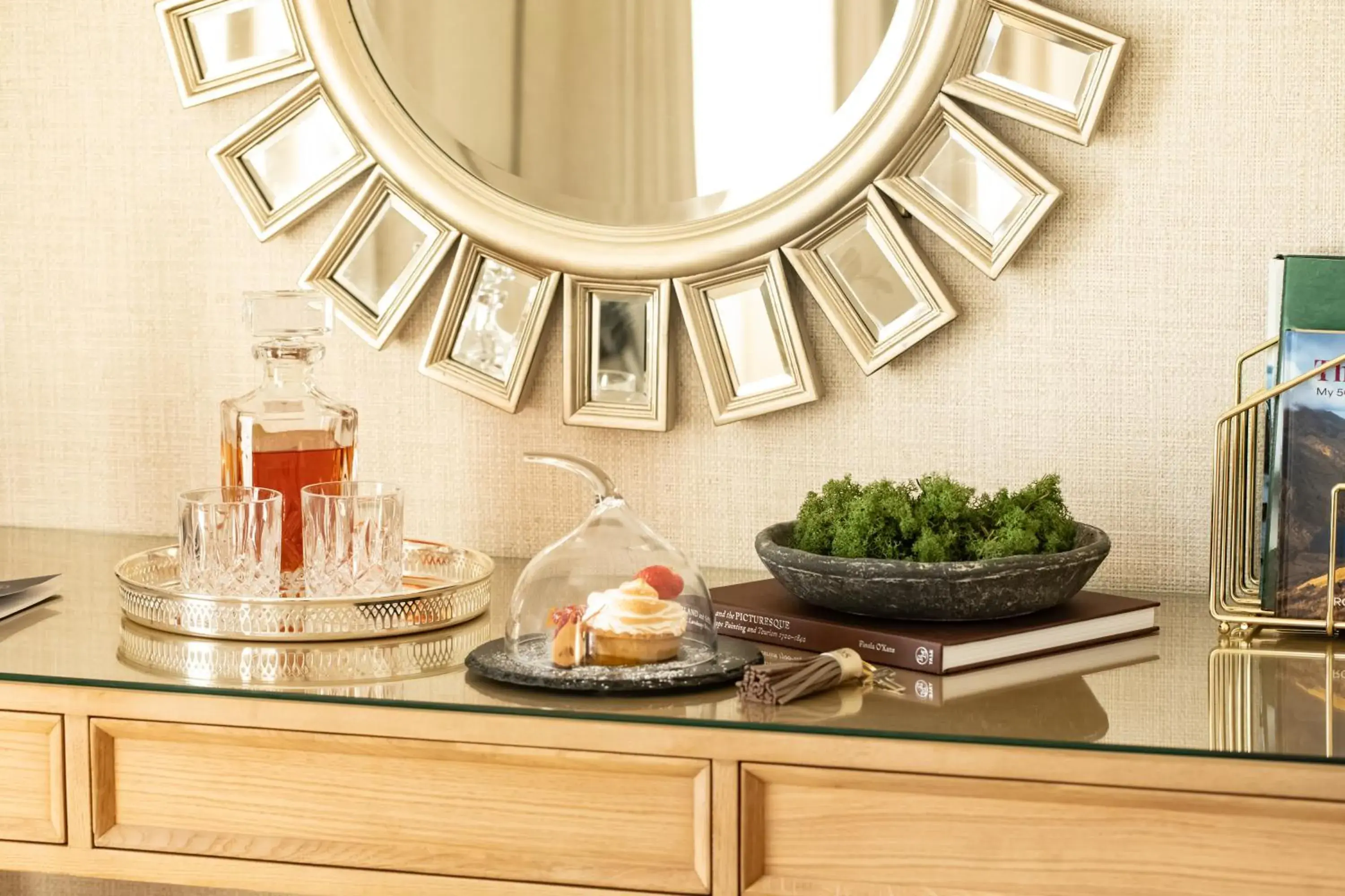 Bedroom in Killarney Royal Townhouse Bedroom in Killarney Royal Townhouse