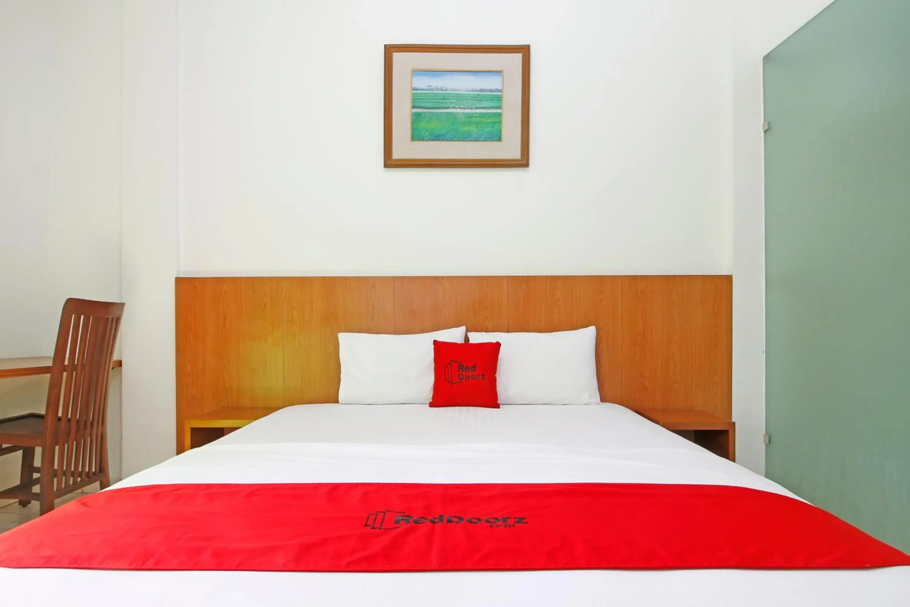 Bedroom, Bed in RedDoorz @ Turangga Sari Bedroom, Bed in RedDoorz @ Turangga Sari