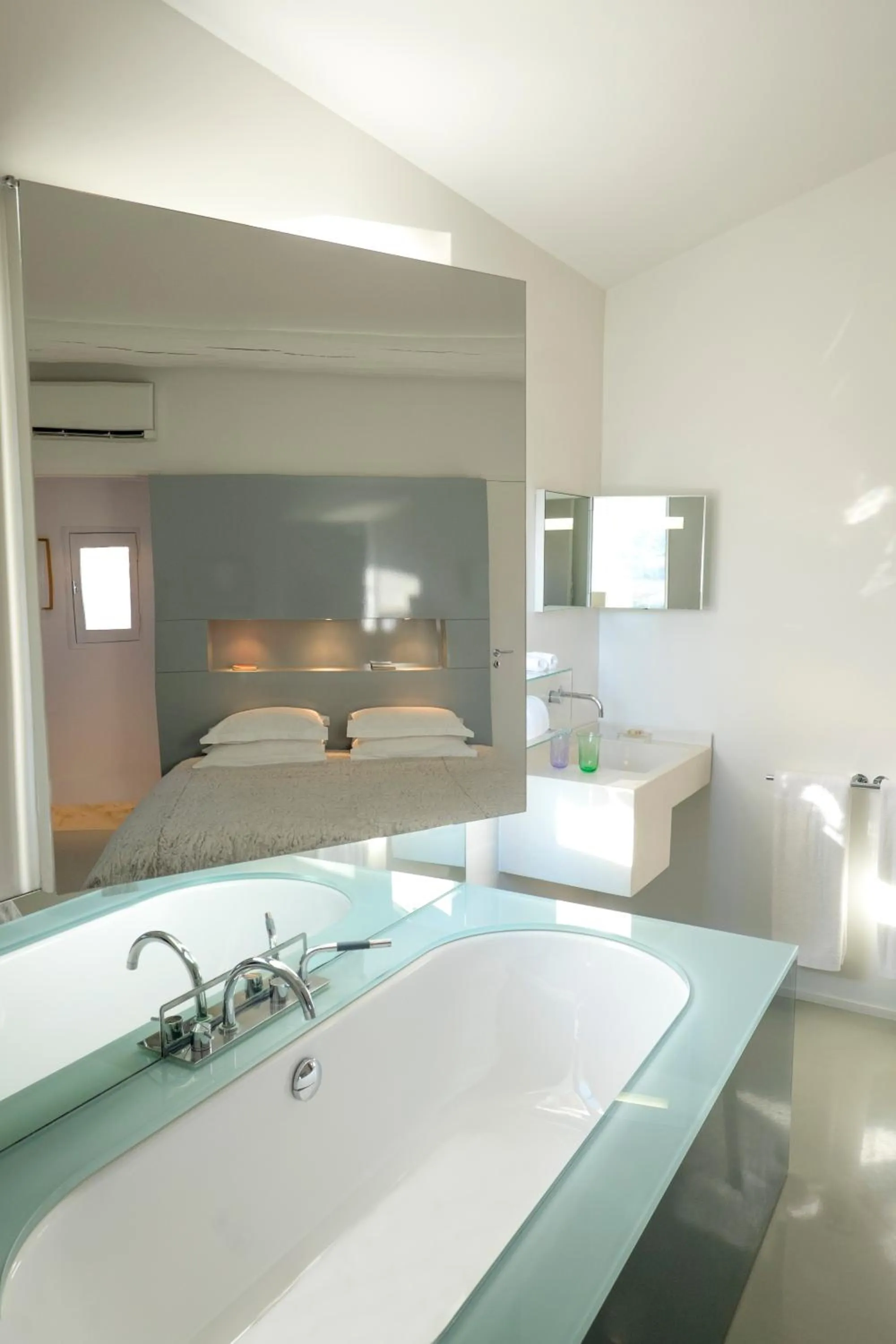 Bedroom in Domaine des Andéols