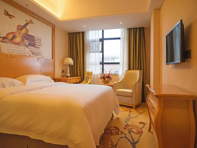 Bed in Vienna 3 Best Hotel Luoding Chuangyue Building