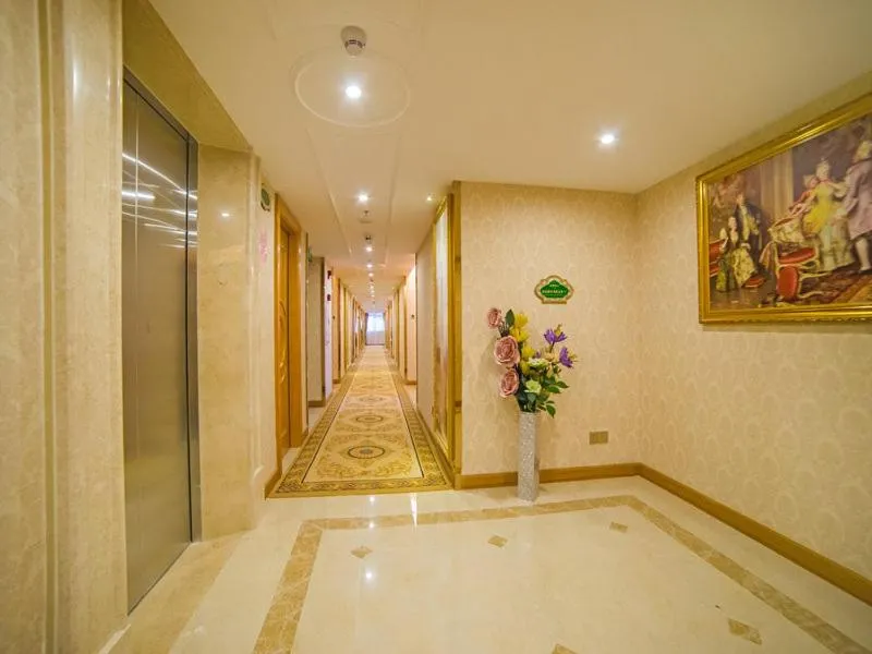 Vienna 3 Best Hotel Luoding Chuangyue Building