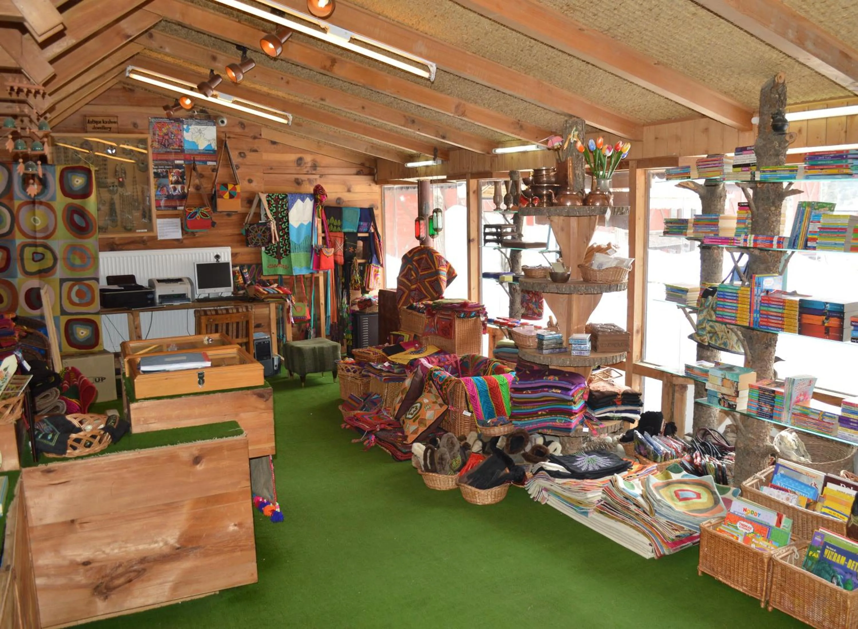 Shopping Area in Pahalgam Hotel