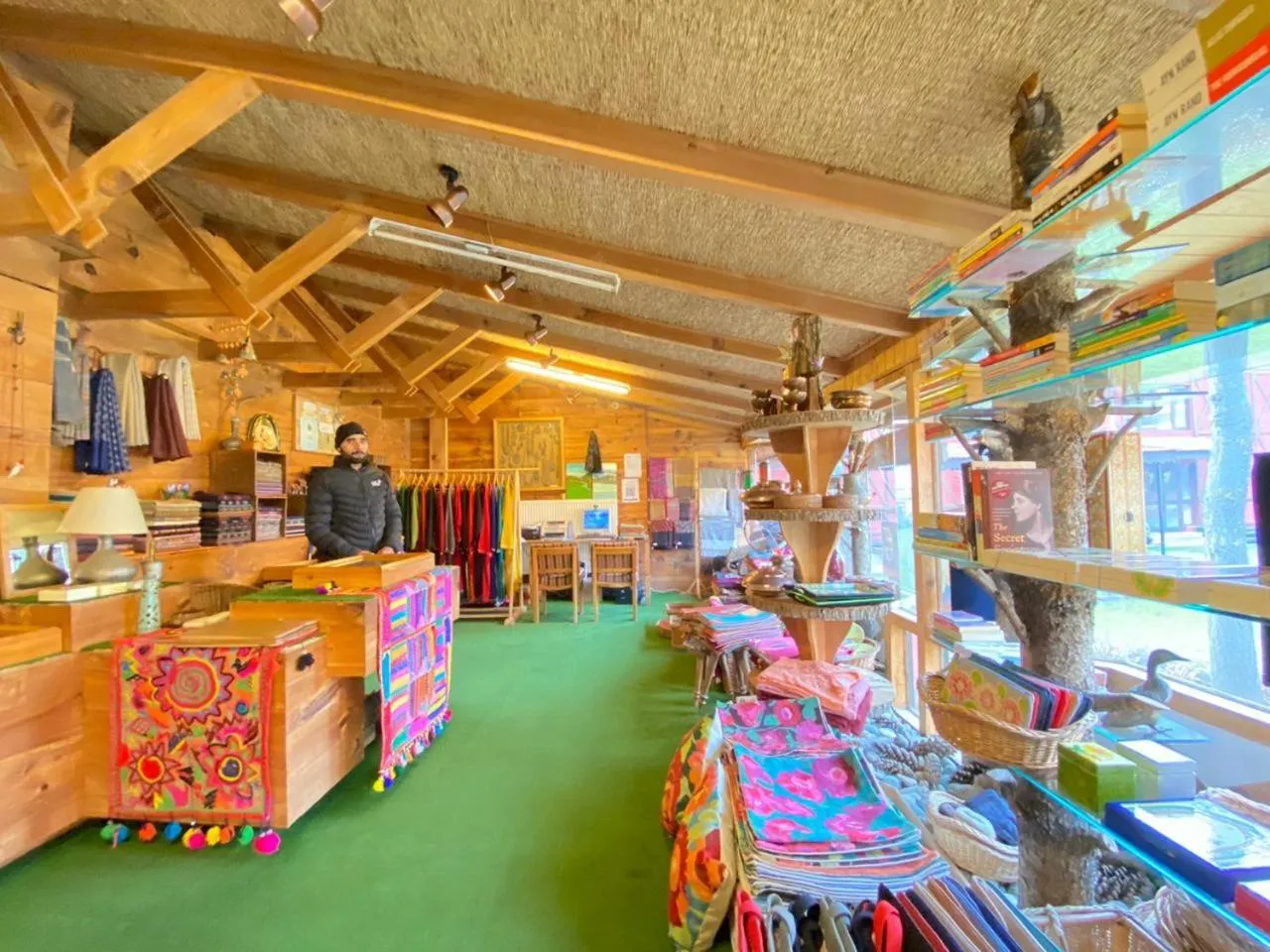 Shopping Area in Pahalgam Hotel