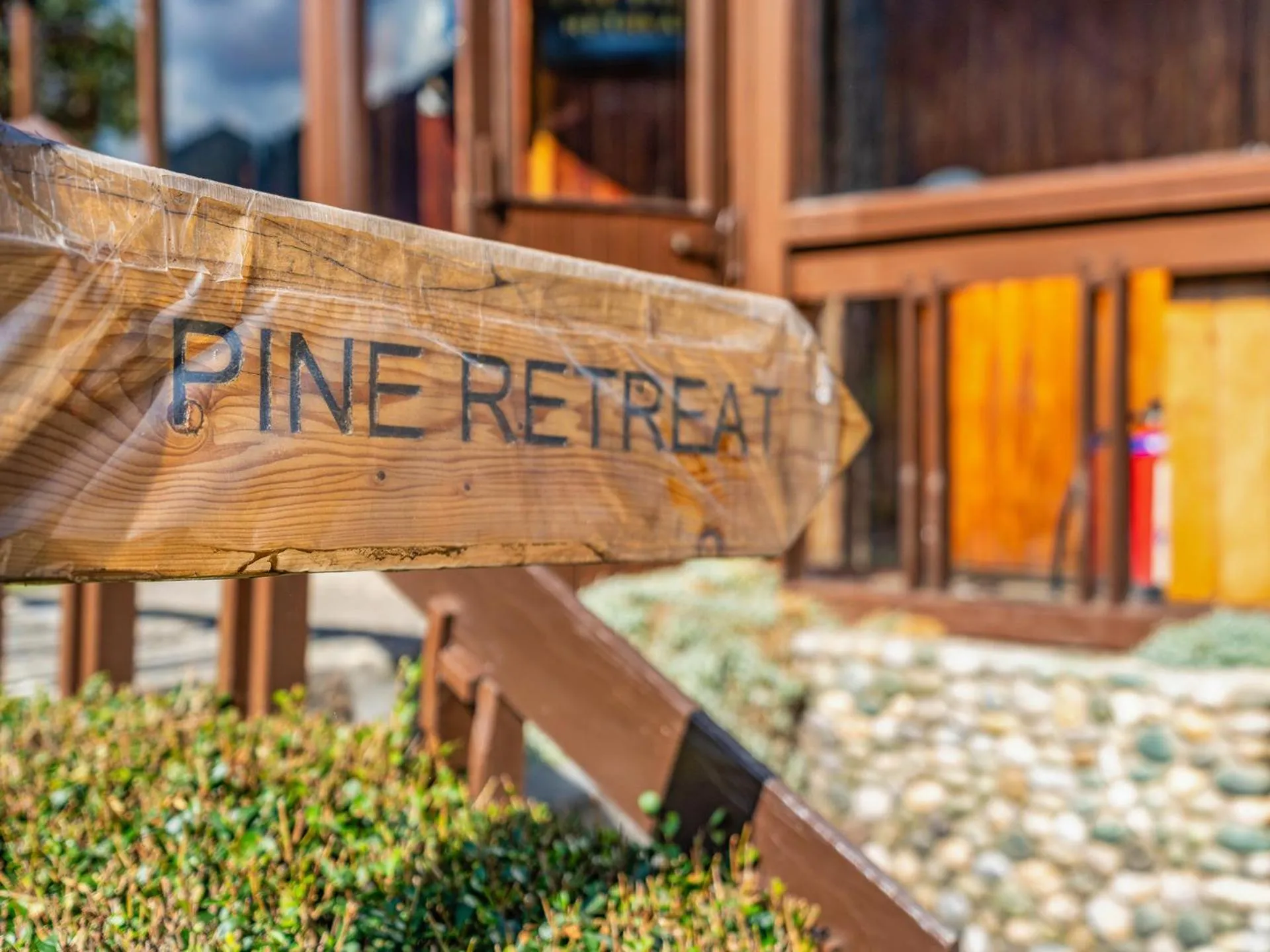 Restaurant/places to eat in Pahalgam Hotel