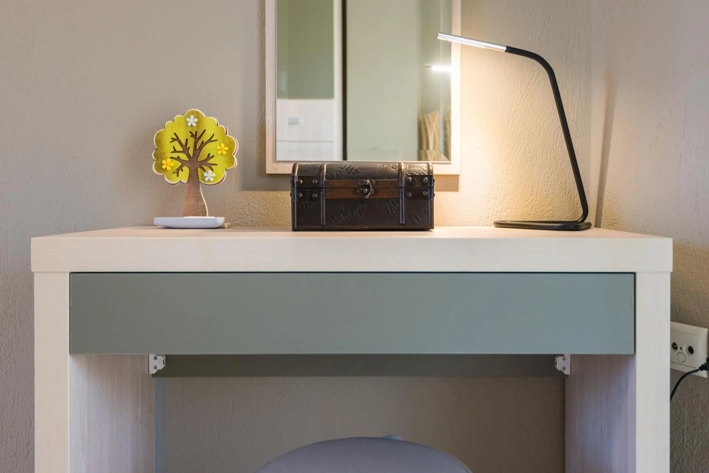 Decorative detail in Toroni Blue