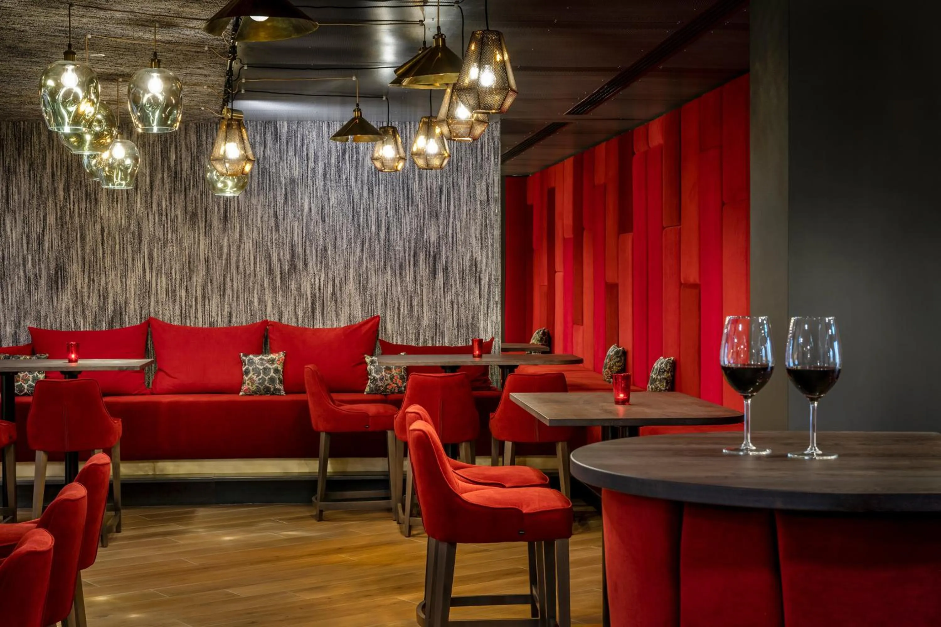 Communal lounge/ TV room in Hotel FrechDachs