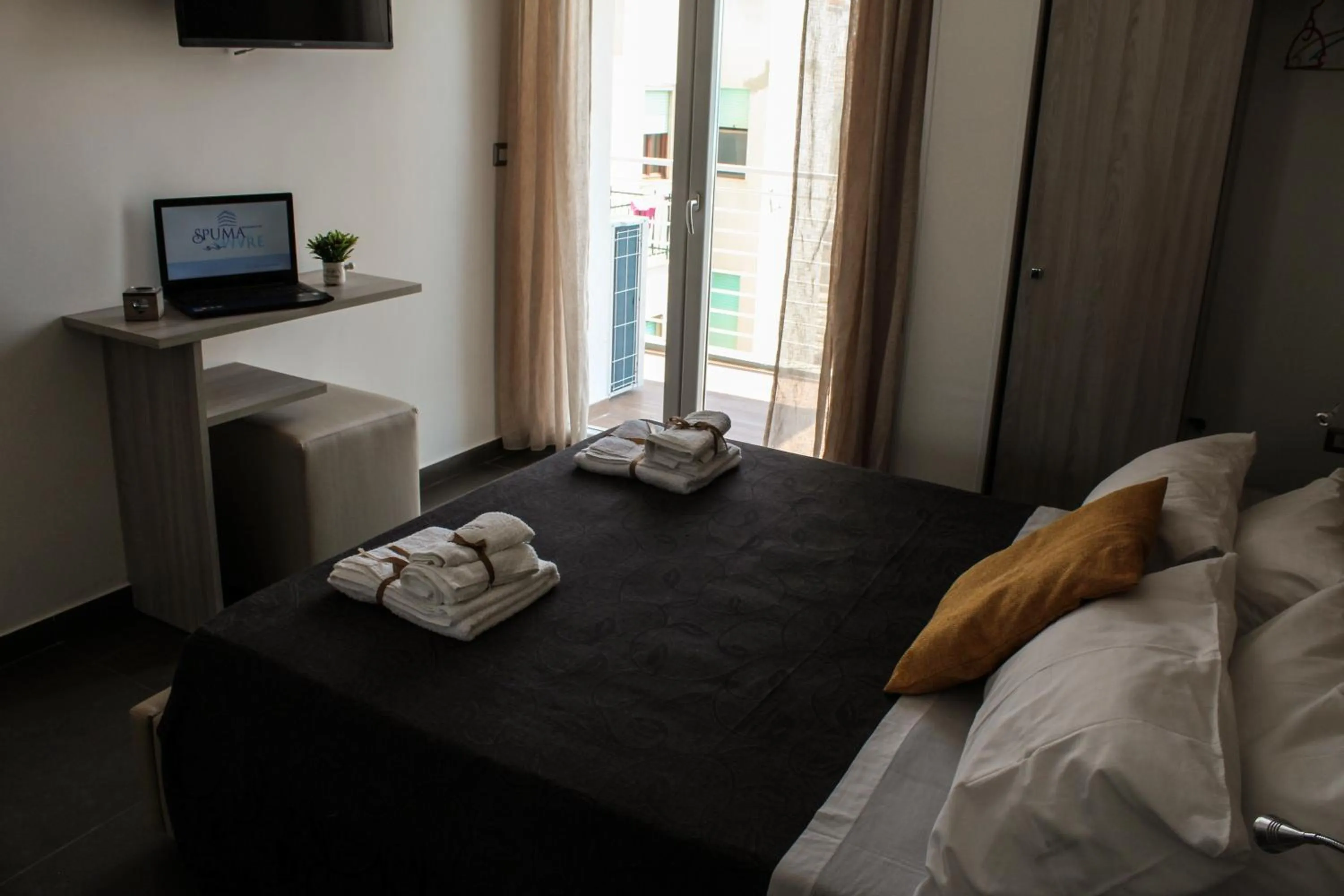 Bed in Spuma di mare