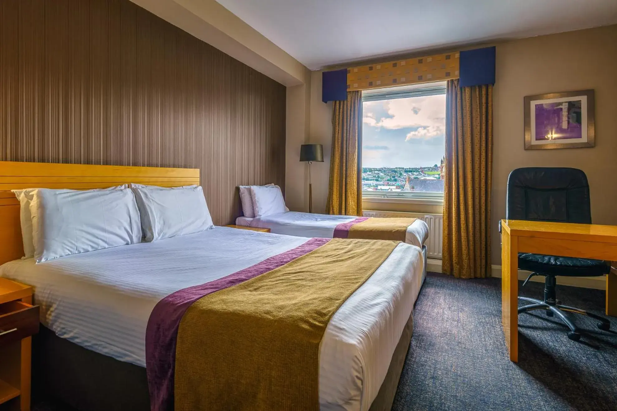 Family Room in City Hotel Family Room in City Hotel