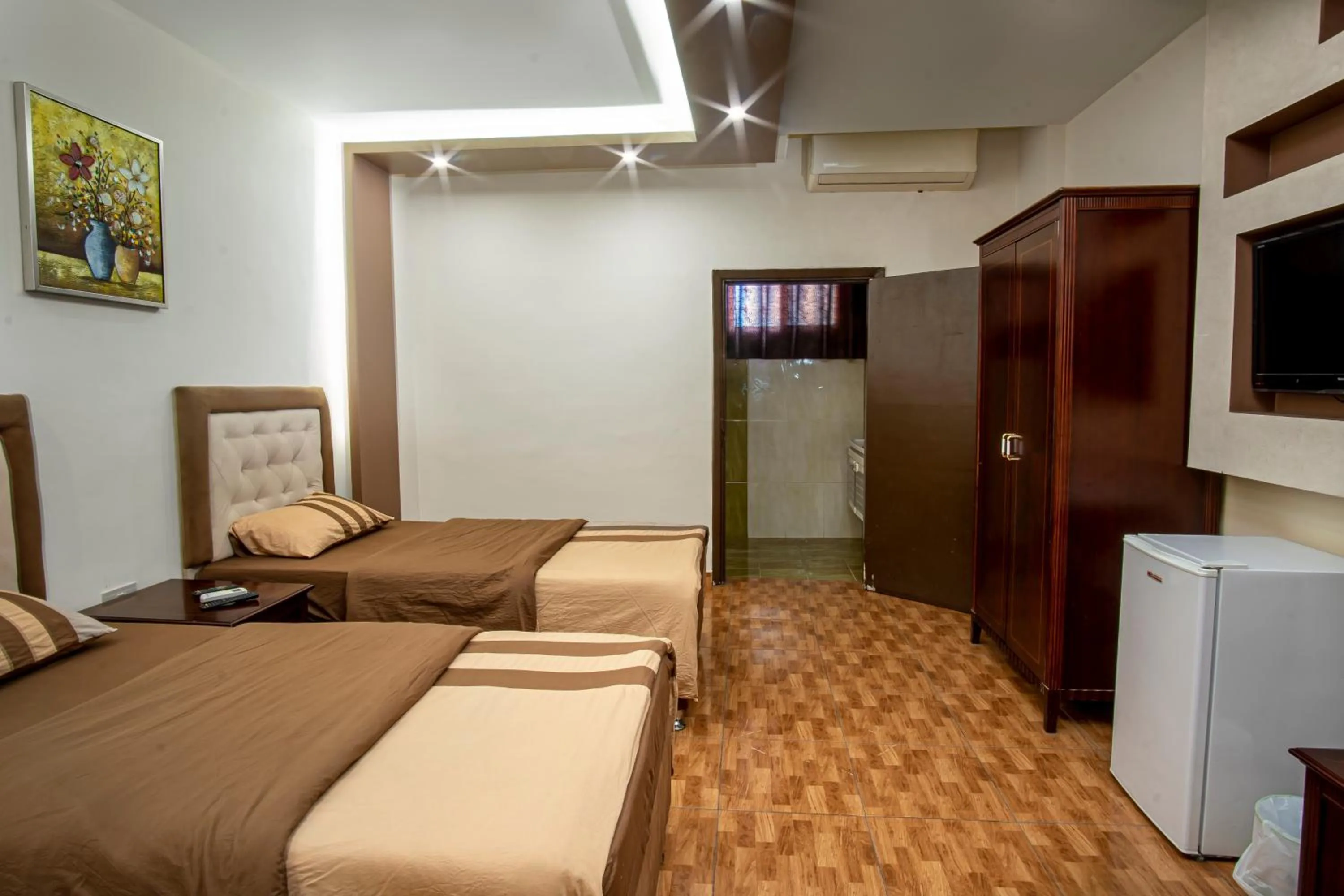 Bedroom, Bed in Al Riyati Hotel Apartments