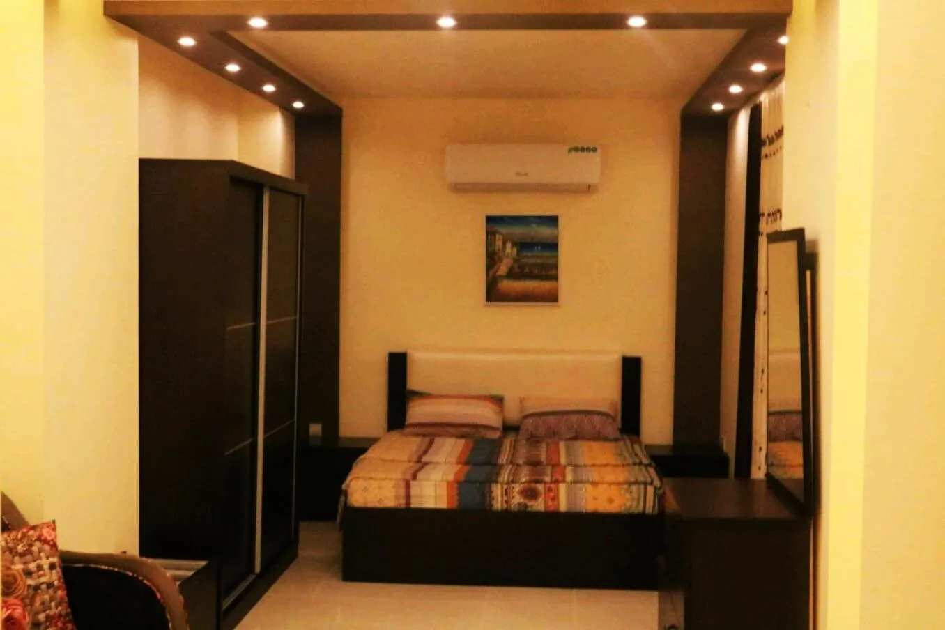 Bed in Al Riyati Hotel Apartments