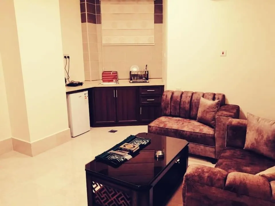 Property building in Al Riyati Hotel Apartments