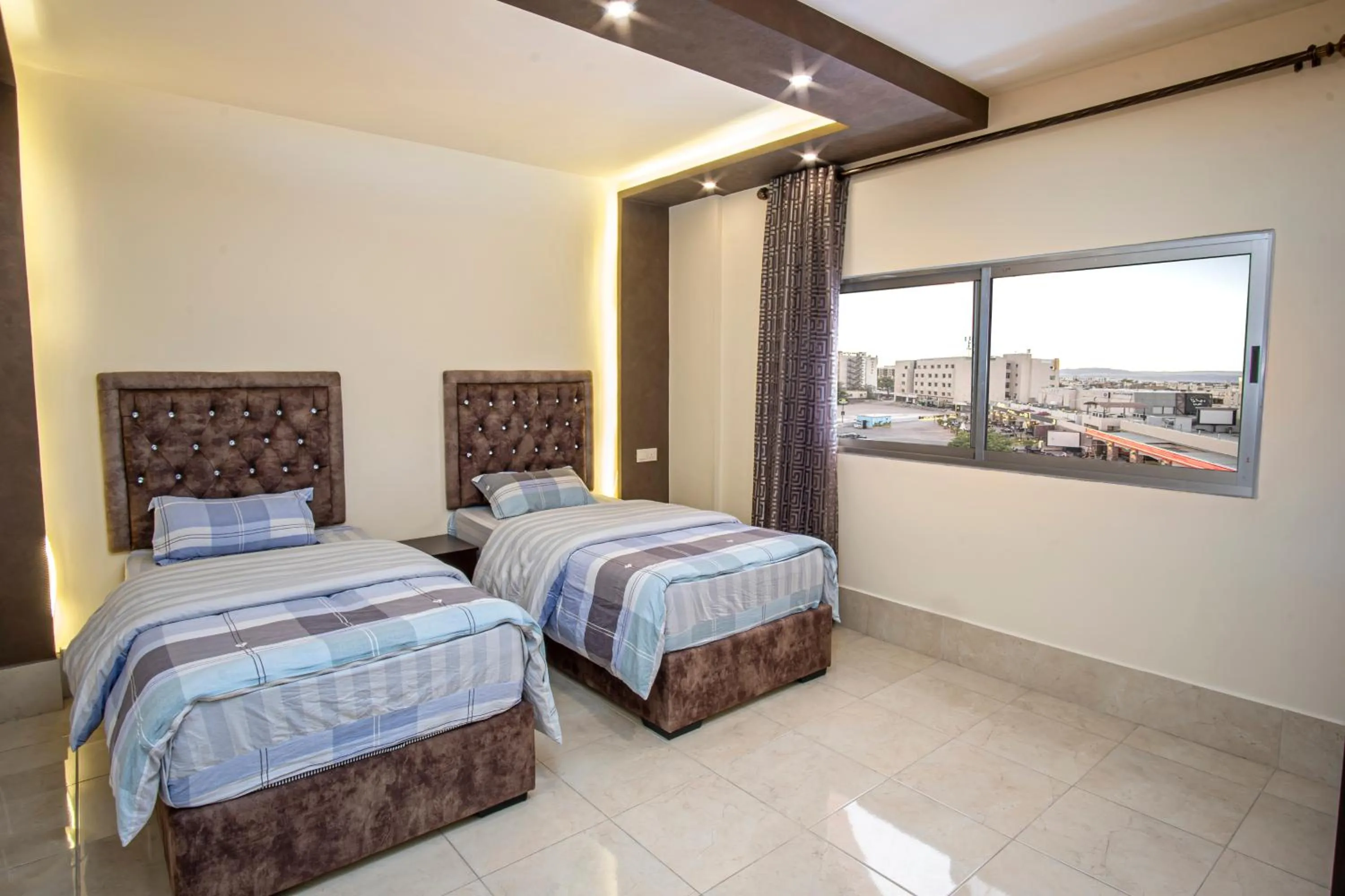 Bedroom, Bed in Al Riyati Hotel Apartments